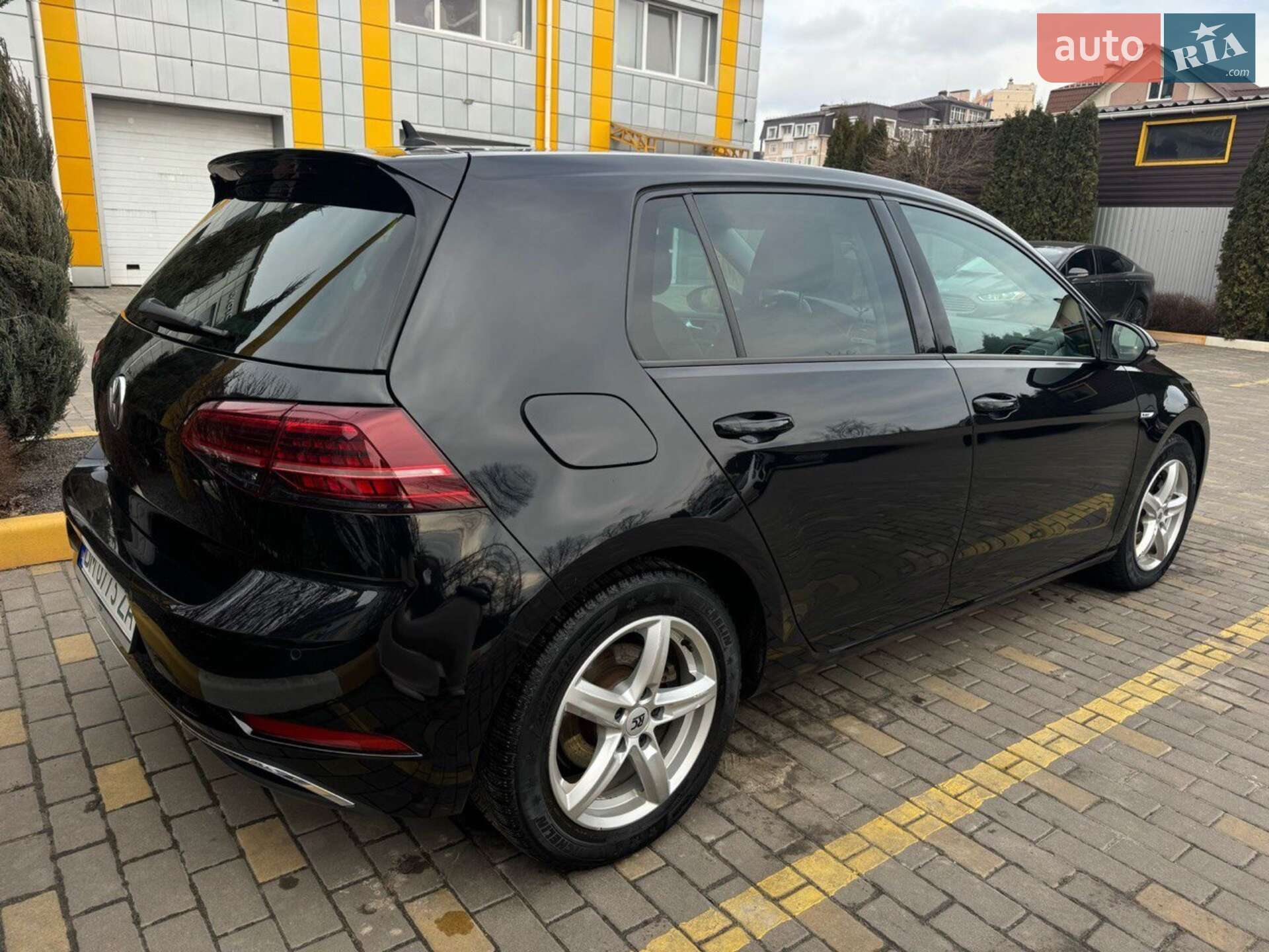 Volkswagen e-Golf 2019 VIN WVWZZZAUZL8900668 фото оголошення 14 з 21