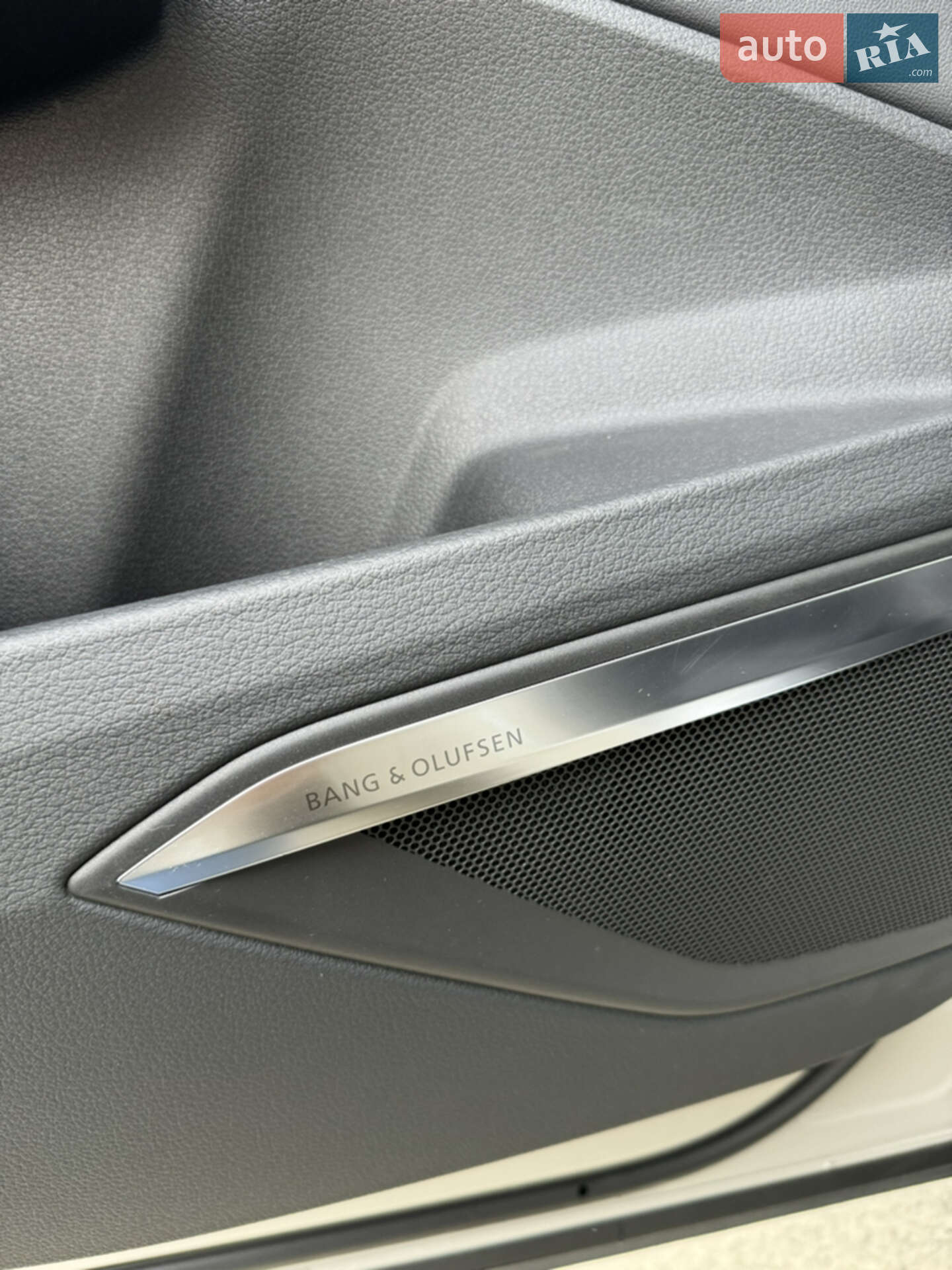 Audi e-tron 2020 VIN WA1LABGE2MB011318 фото оголошення 32 з 38