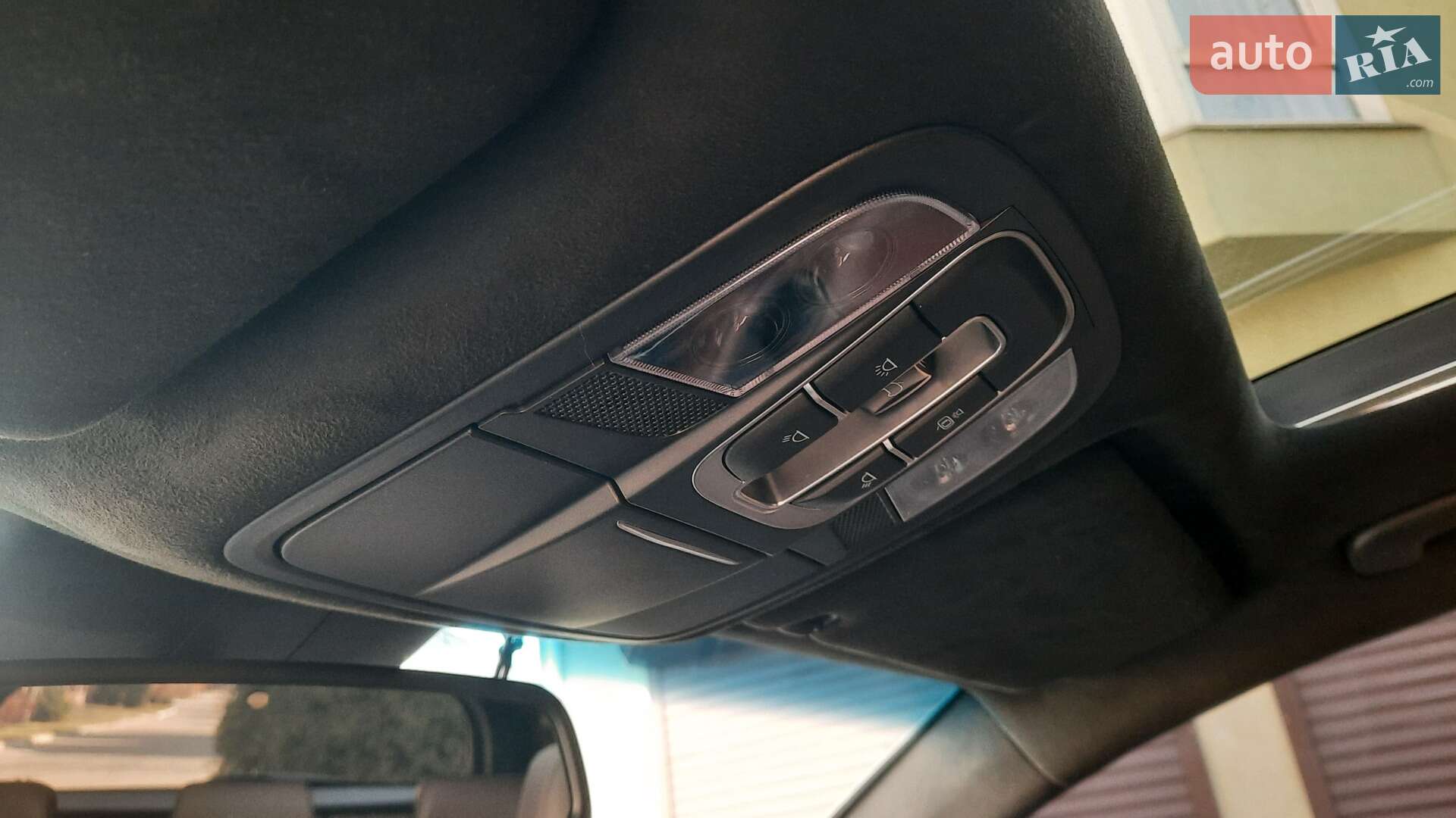 Hyundai Santa FE 2018 VIN KMHS581CDKU108194 фото оголошення 104 з 162