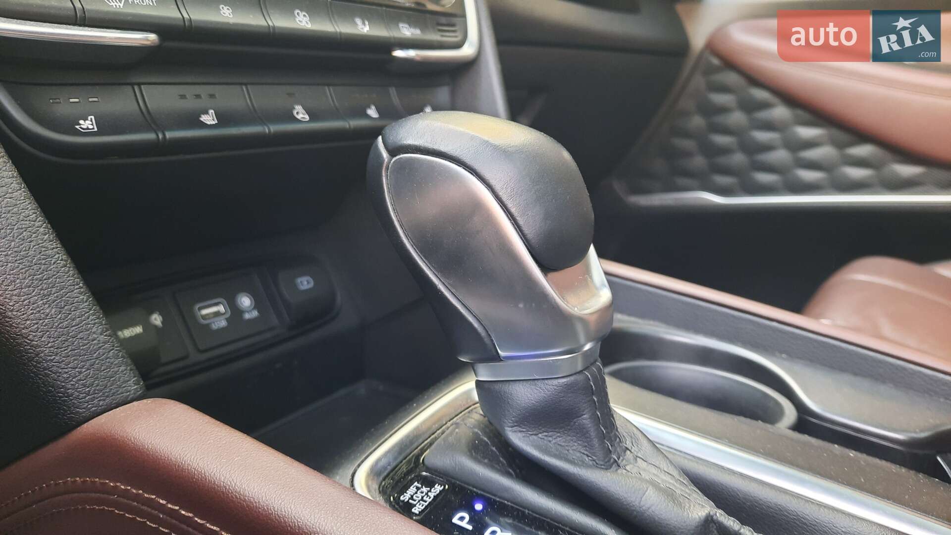 Hyundai Santa FE 2018 VIN KMHS581CDKU108194 фото оголошення 108 з 162