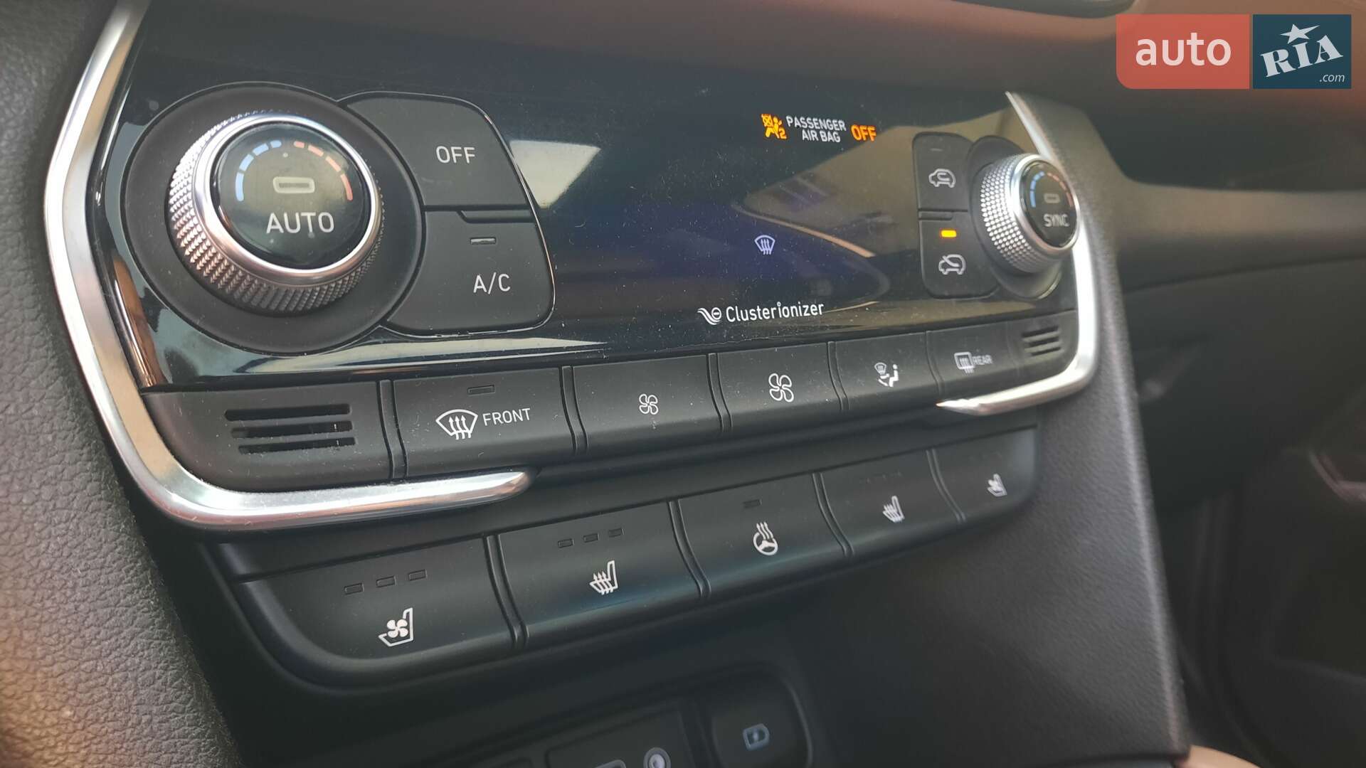 Hyundai Santa FE 2018 VIN KMHS581CDKU108194 фото оголошення 110 з 162