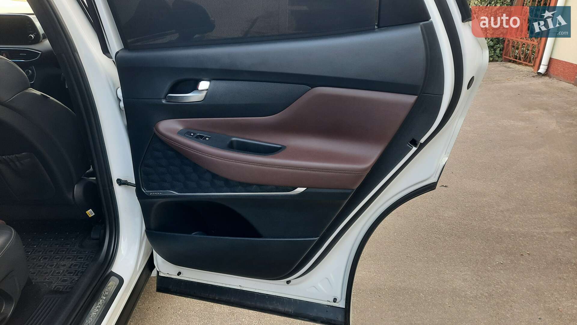 Hyundai Santa FE 2018 VIN KMHS581CDKU108194 фото оголошення 131 з 162