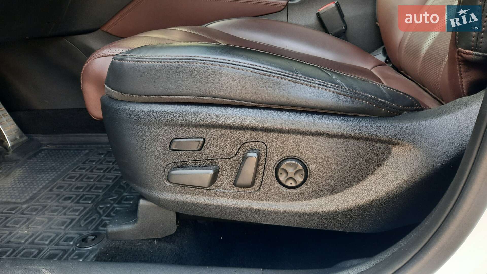 Hyundai Santa FE 2018 VIN KMHS581CDKU108194 фото оголошення 137 з 162
