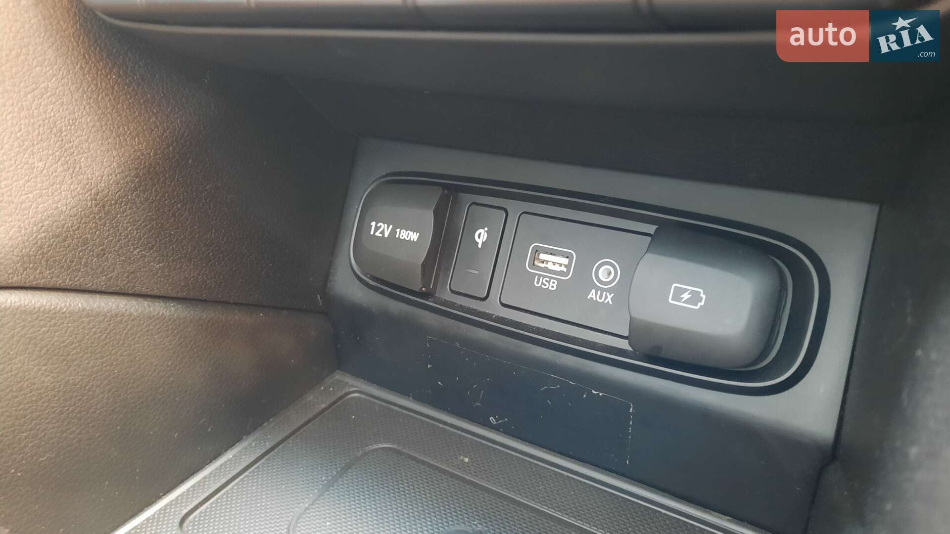 Hyundai Santa FE 2018 VIN KMHS581CDKU108194 фото оголошення 147 з 162