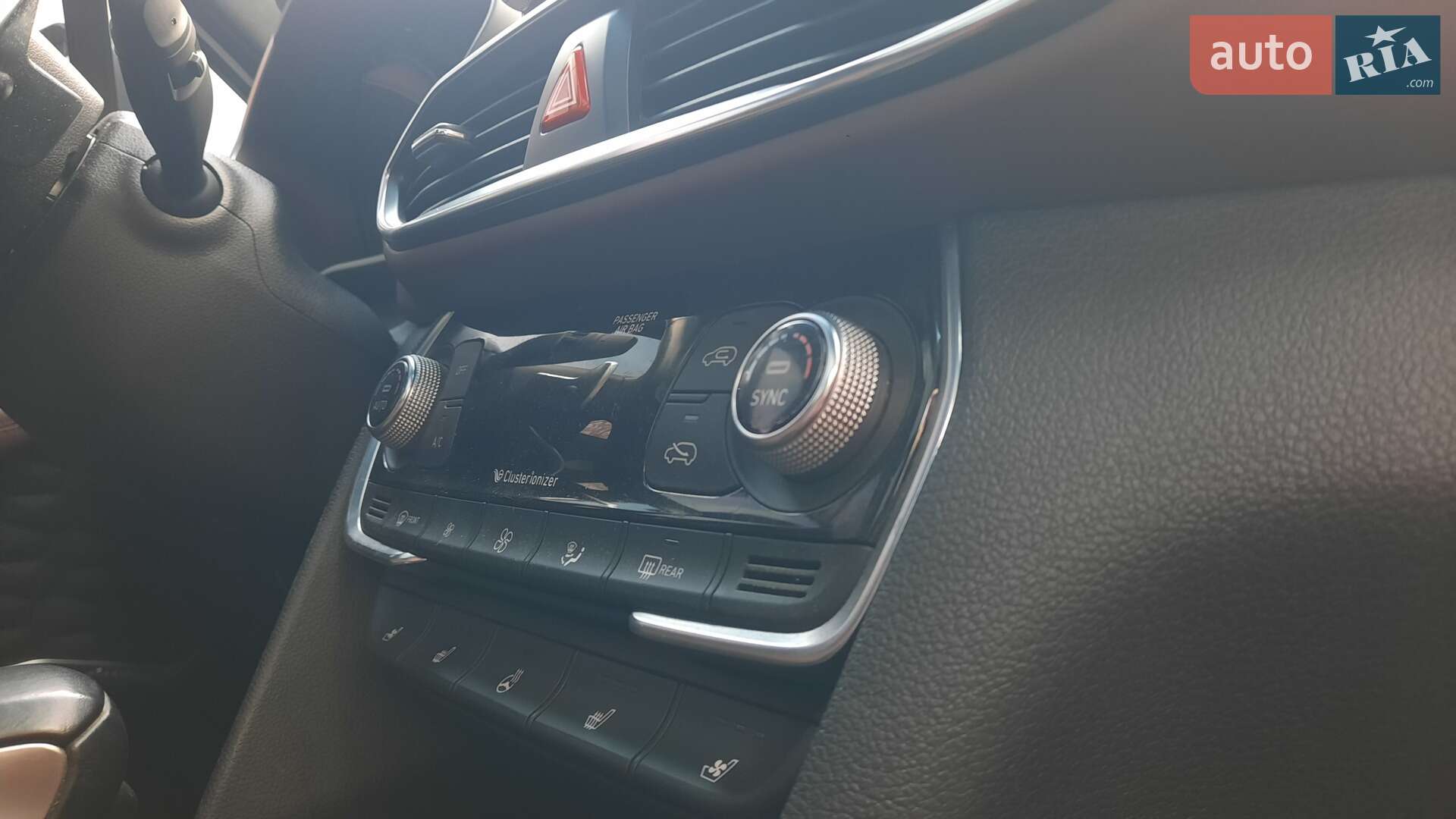 Hyundai Santa FE 2018 VIN KMHS581CDKU108194 фото оголошення 150 з 162
