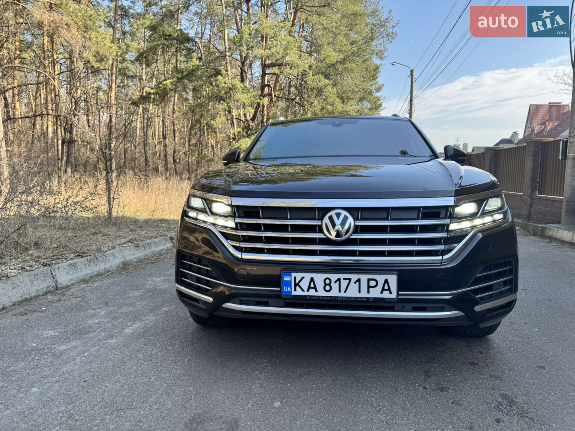 Volkswagen Touareg 2018 VIN WVGZZZCRZJD002084 фото оголошення 13 з 37