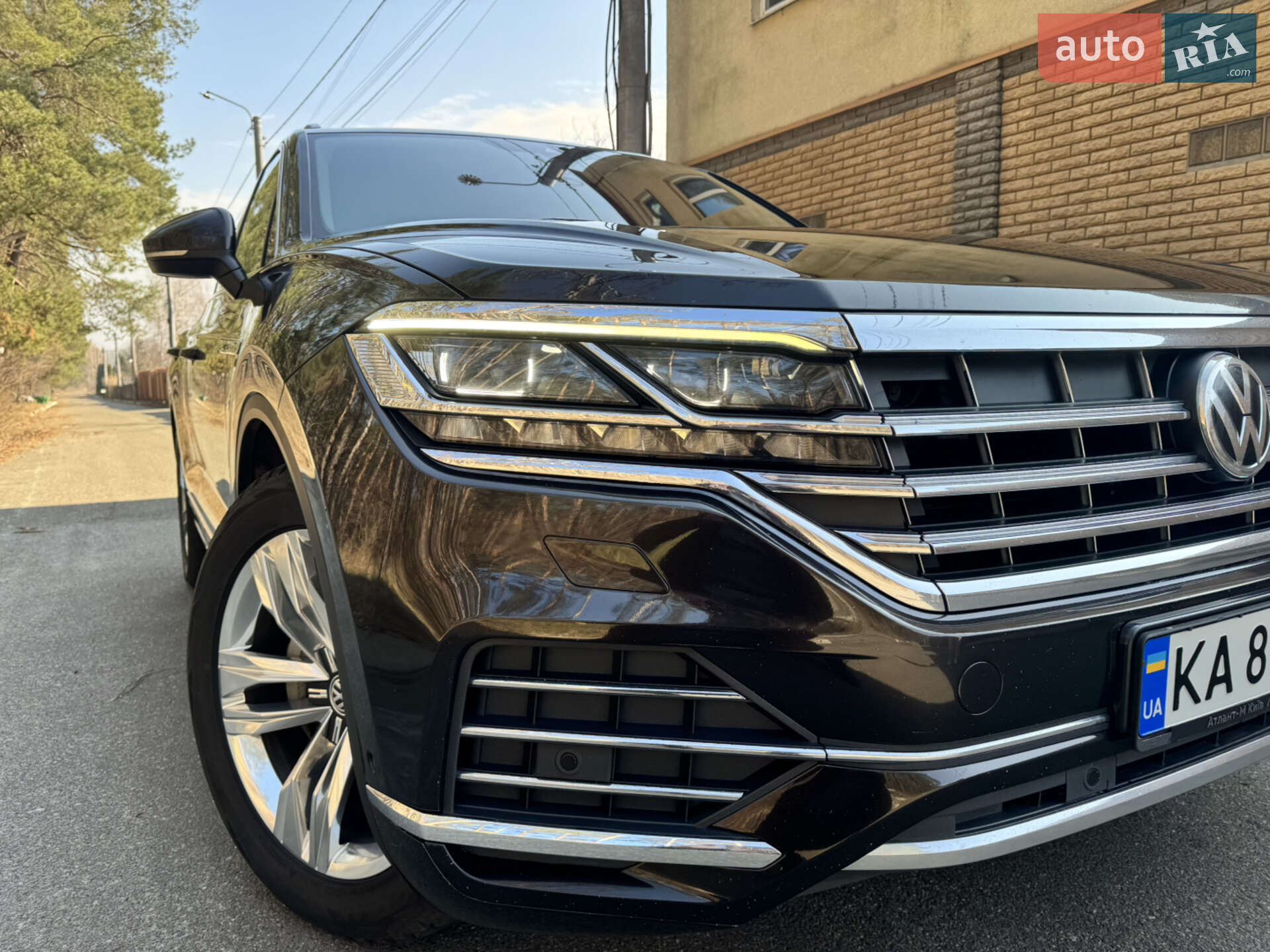 Volkswagen Touareg 2018 VIN WVGZZZCRZJD002084 фото оголошення 20 з 37