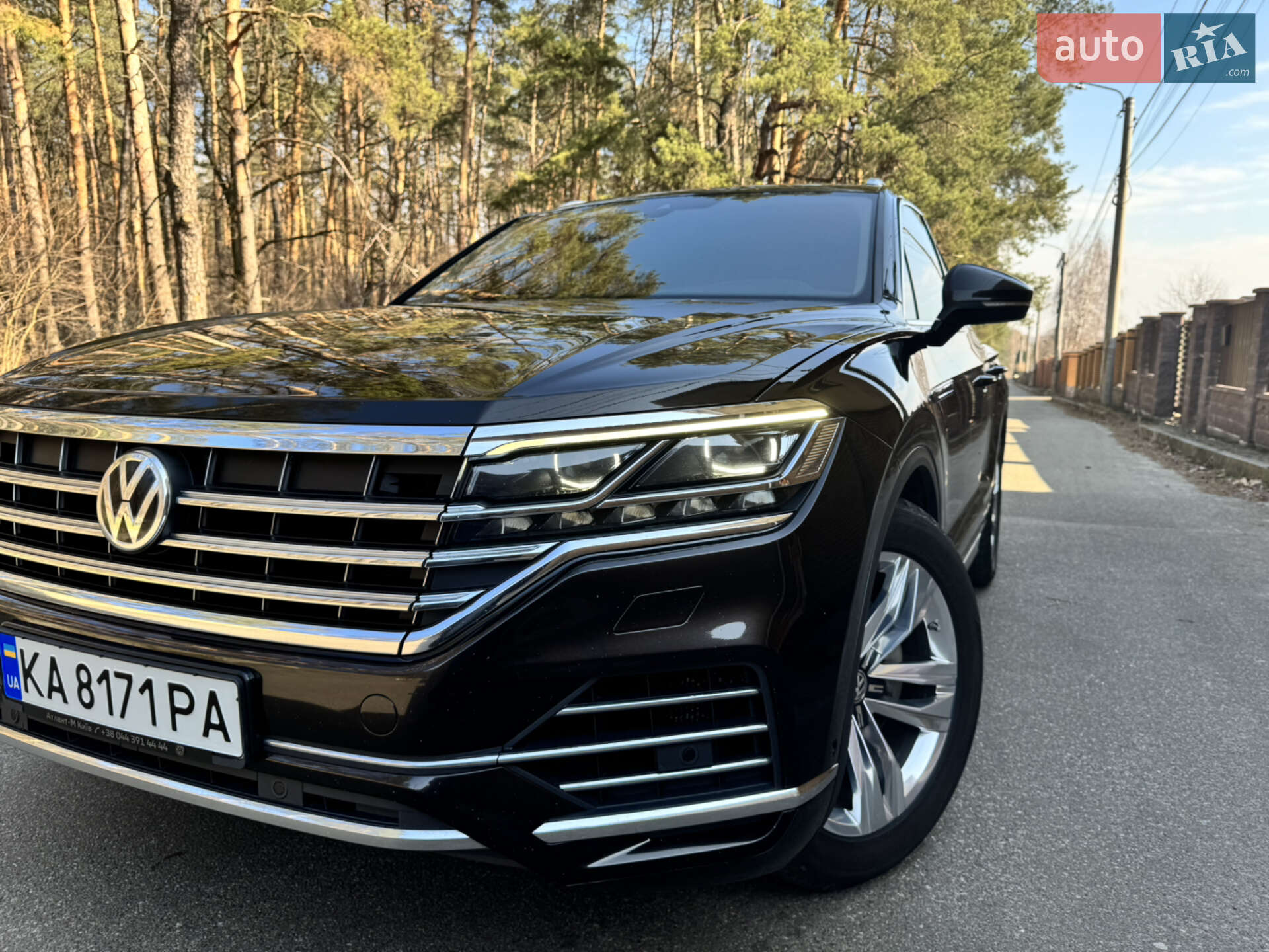 Volkswagen Touareg 2018 VIN WVGZZZCRZJD002084 фото оголошення 22 з 37