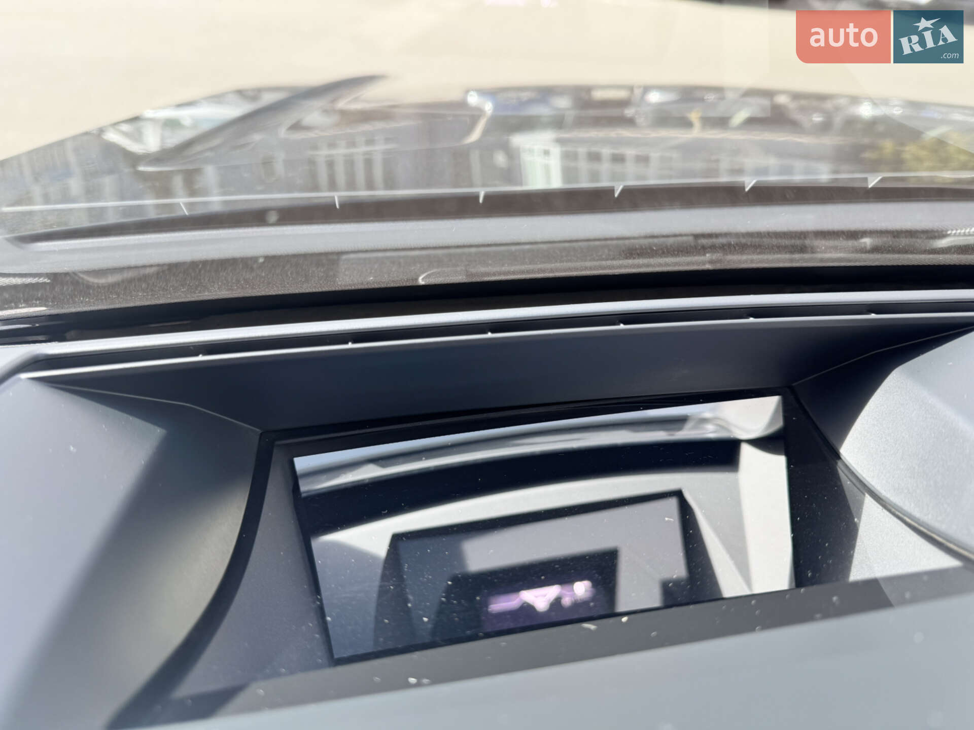 Volkswagen Touareg 2018 VIN WVGZZZCRZJD002084 фото оголошення 35 з 37