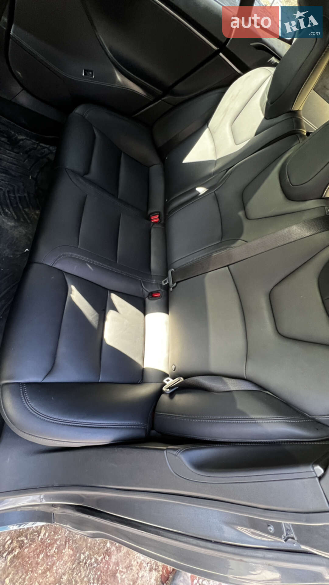 Tesla Model S 2020 VIN 5YJSA1E40LF414845 фото оголошення 26 з 40