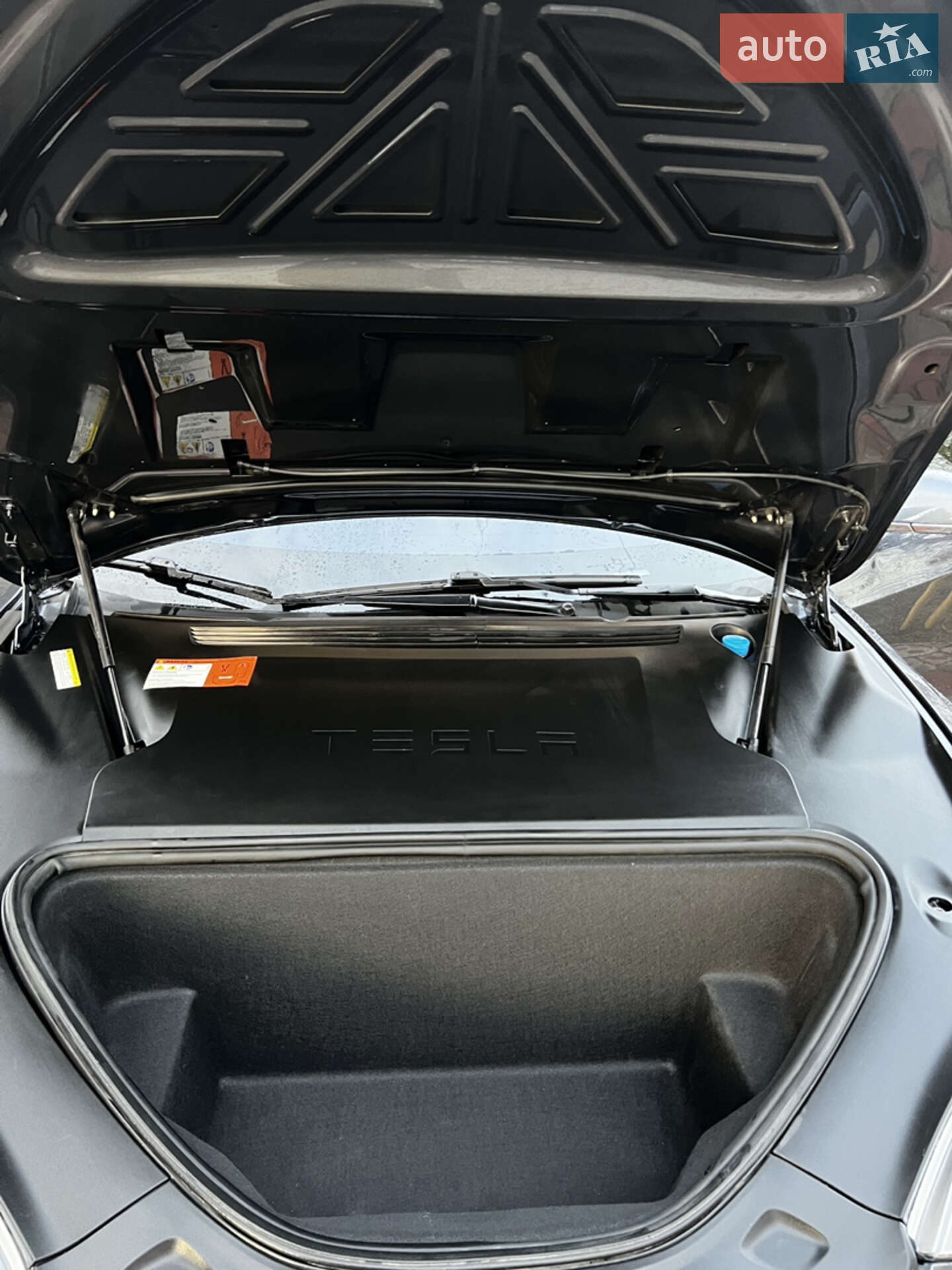 Tesla Model S 2020 VIN 5YJSA1E40LF414845 фото оголошення 38 з 40