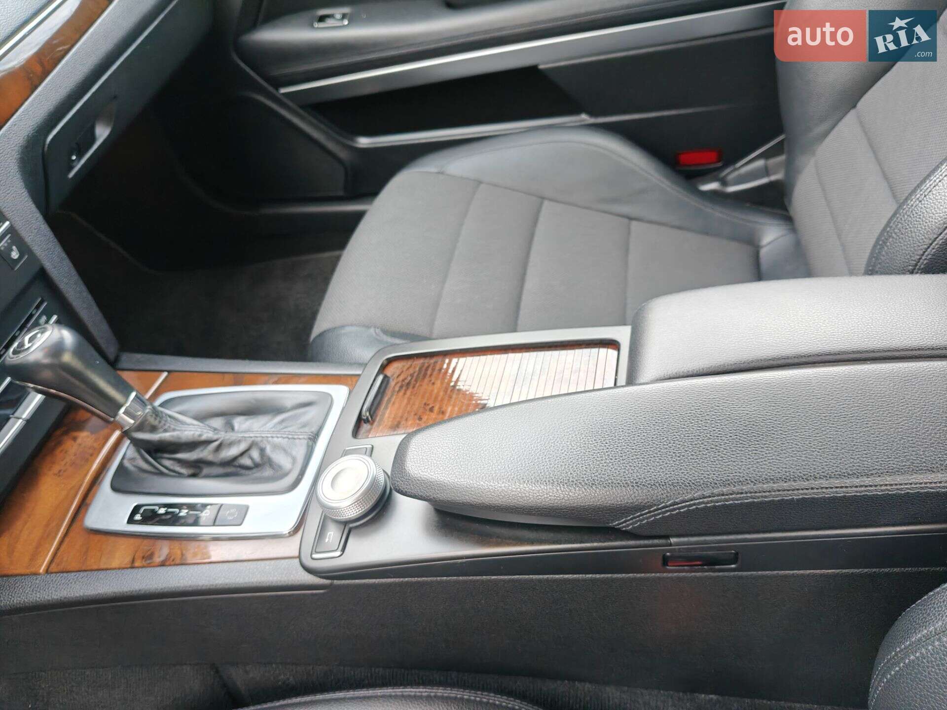 Mercedes-Benz E-Class 2010 VIN WDD2073471F074187 фото оголошення 40 з 78