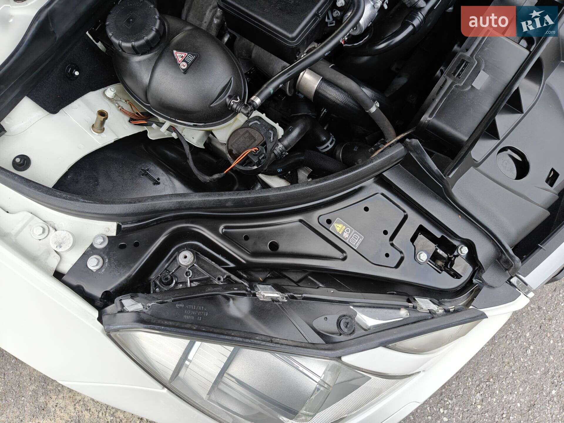 Mercedes-Benz E-Class 2010 VIN WDD2073471F074187 фото оголошення 65 з 78
