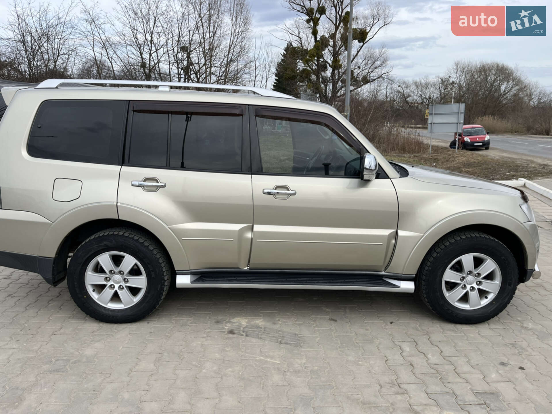 Mitsubishi Pajero 2008 VIN JMYLRV93W8J003241 фото оголошення 5 з 15