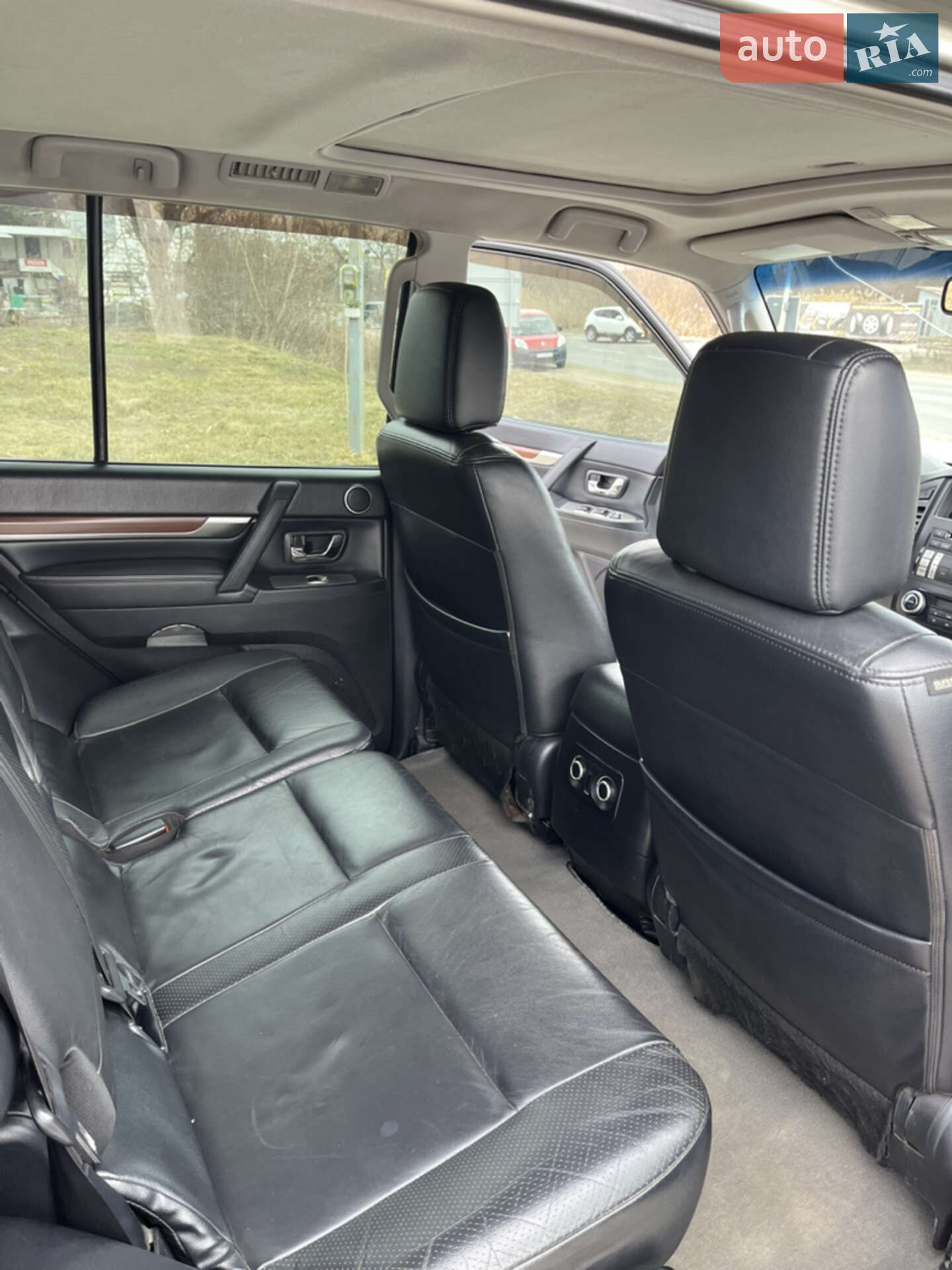 Mitsubishi Pajero 2008 VIN JMYLRV93W8J003241 фото оголошення 12 з 15