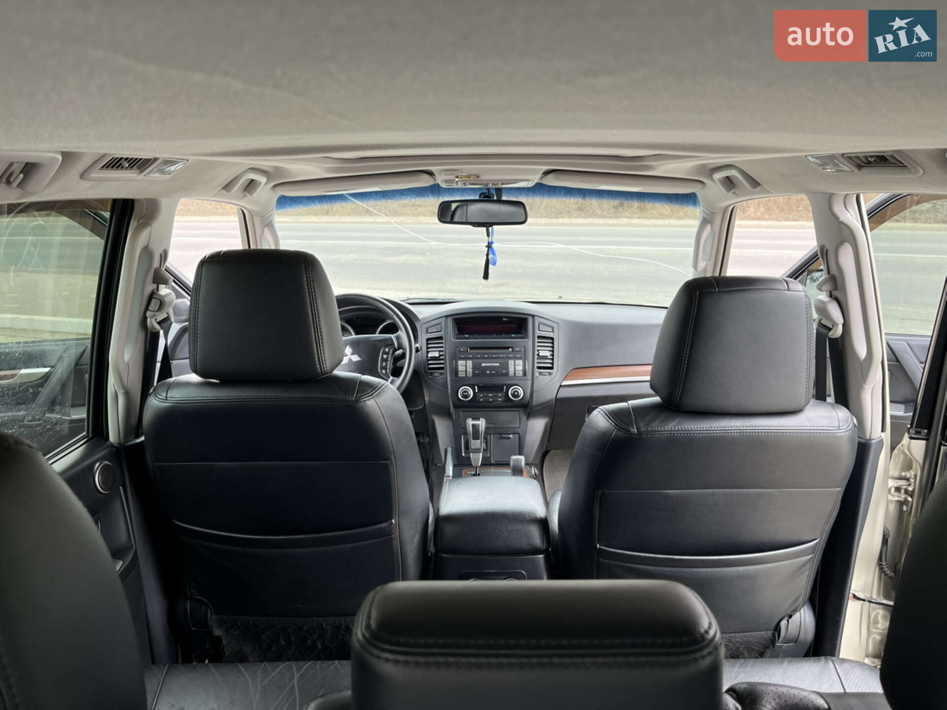 Mitsubishi Pajero 2008 VIN JMYLRV93W8J003241 фото оголошення 13 з 15