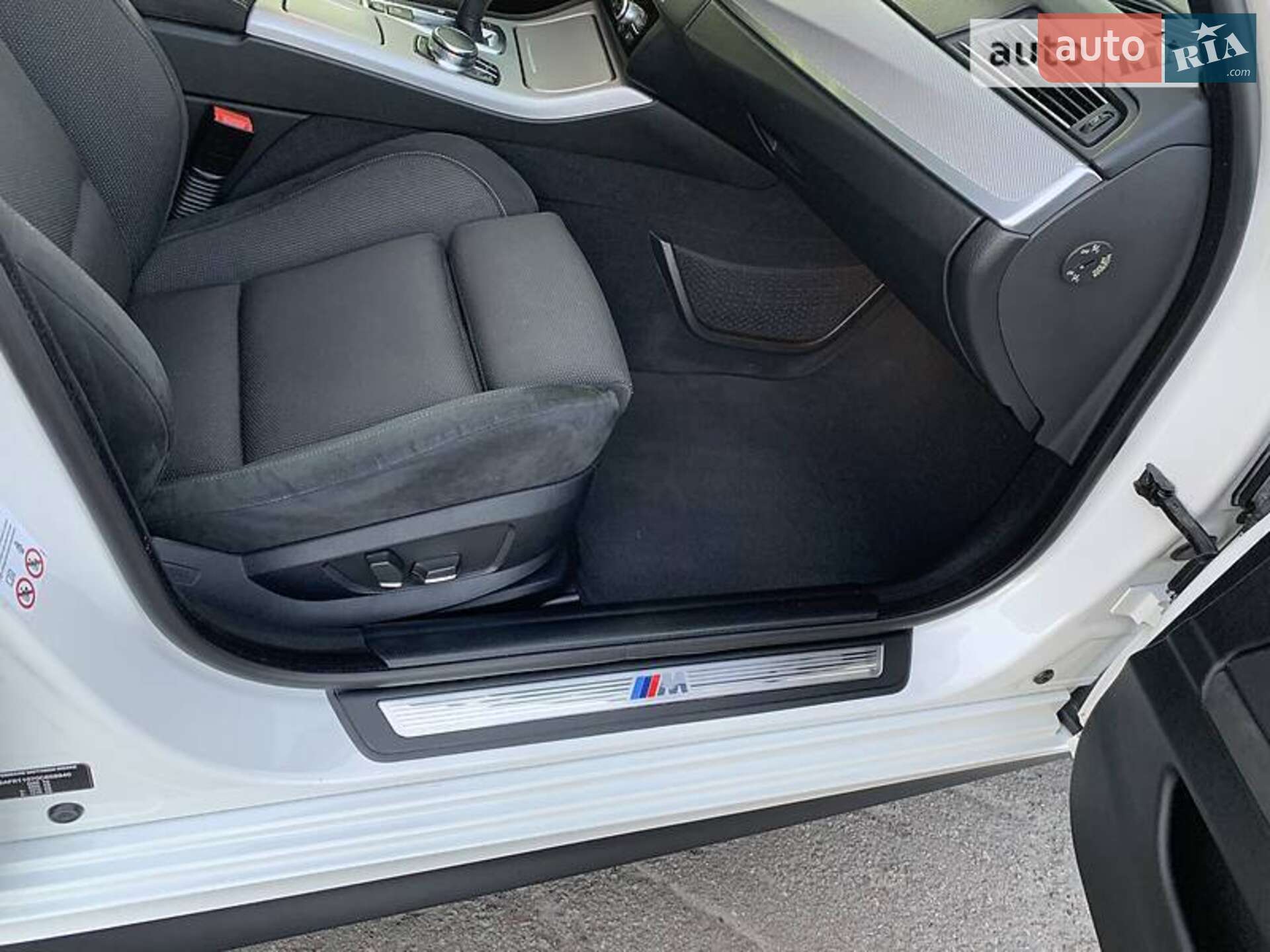 BMW 5 Series 2011 VIN WBAFR11070C858940 фото оголошення 32 з 44
