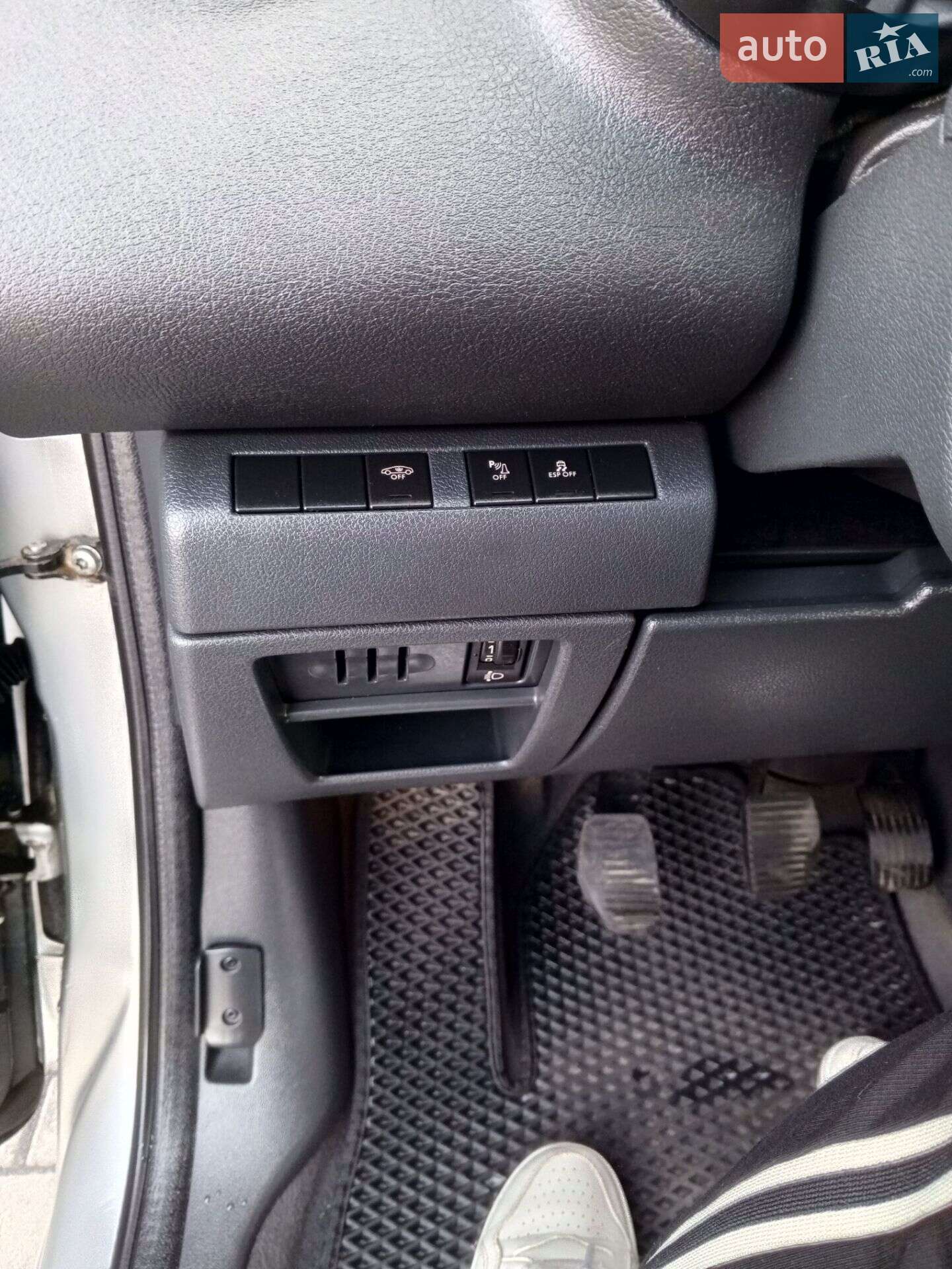 Peugeot 3008 2009 VIN VF30URHE89S181208 фото оголошення 36 з 37