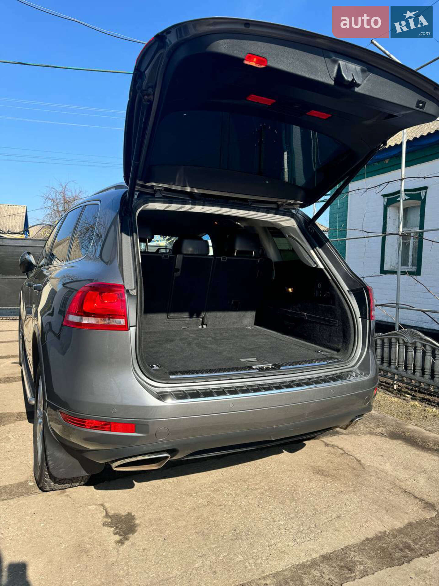 Volkswagen Touareg 2011 VIN WVGZZZ7PZCD017624 фото оголошення 2 з 7