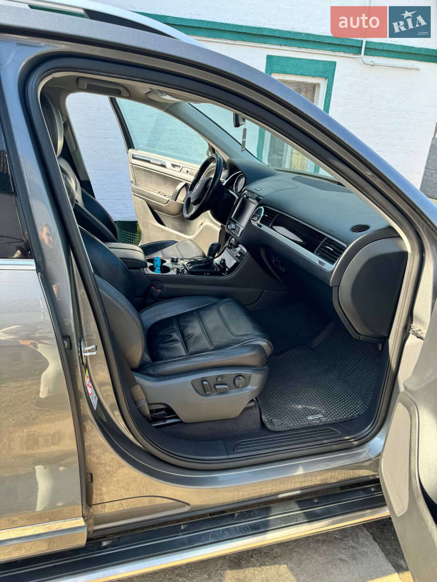 Volkswagen Touareg 2011 VIN WVGZZZ7PZCD017624 фото оголошення 7 з 7