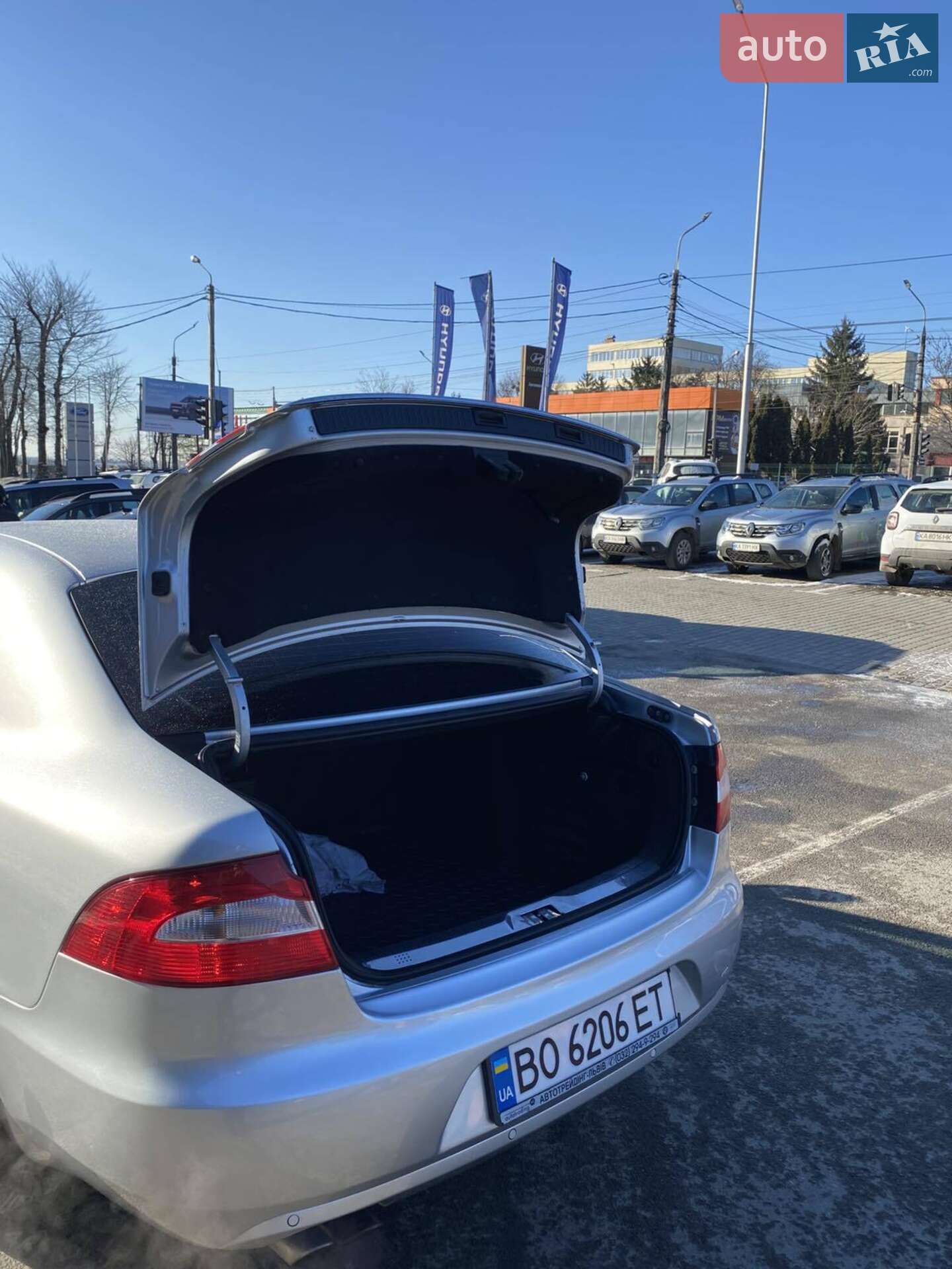 Skoda Superb 2010 VIN TMBAB43T5BB300247 фото оголошення 4 з 18