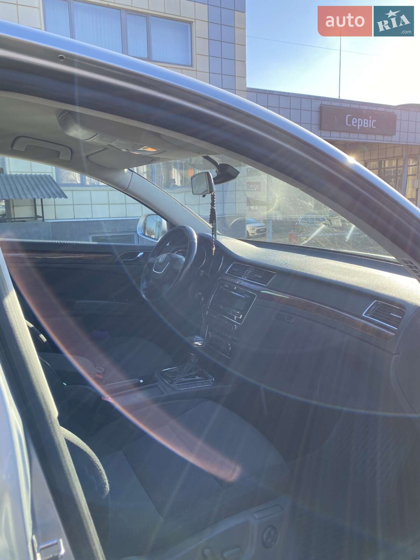 Skoda Superb 2010 VIN TMBAB43T5BB300247 фото оголошення 6 з 18