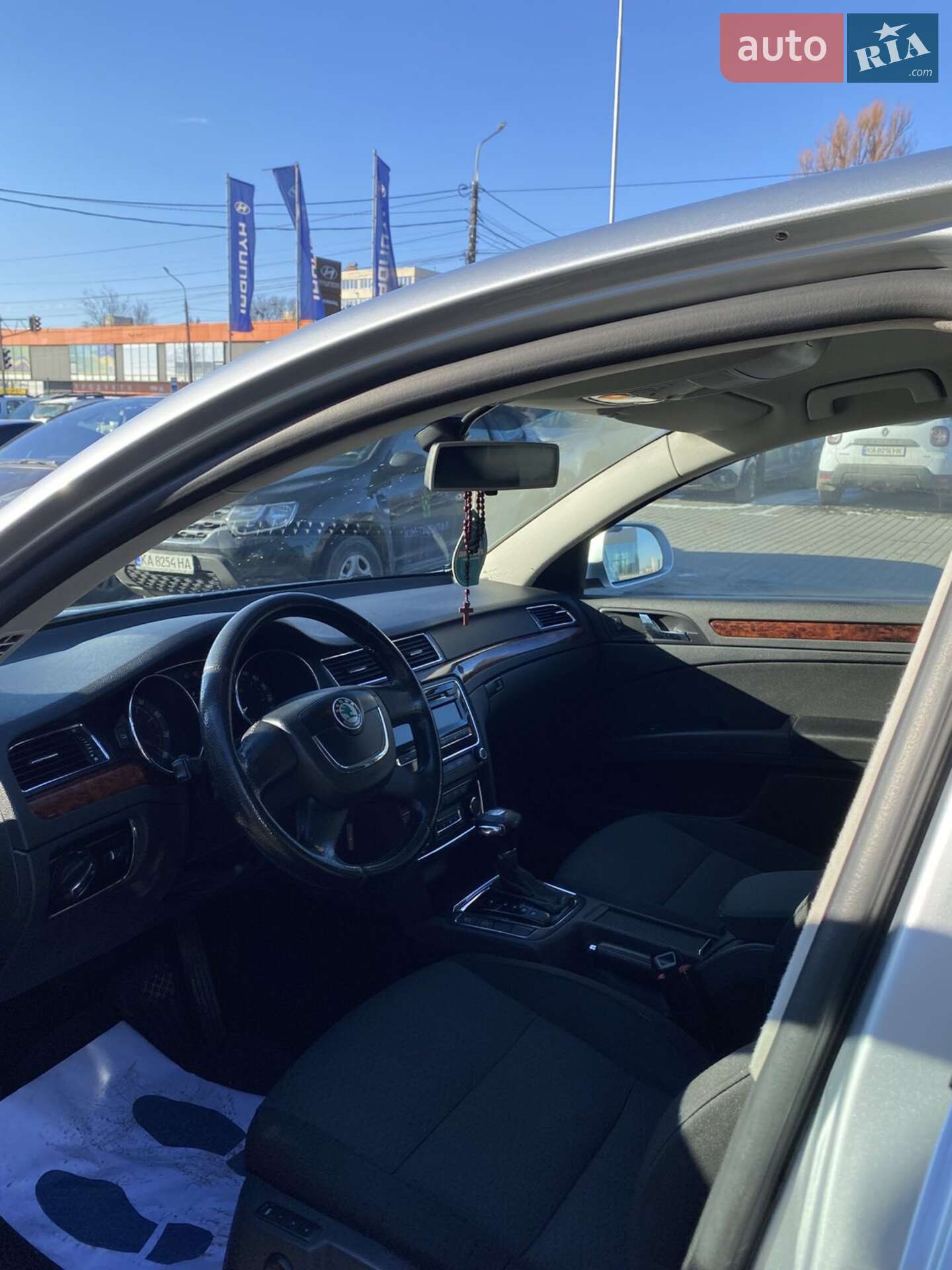 Skoda Superb 2010 VIN TMBAB43T5BB300247 фото оголошення 11 з 18