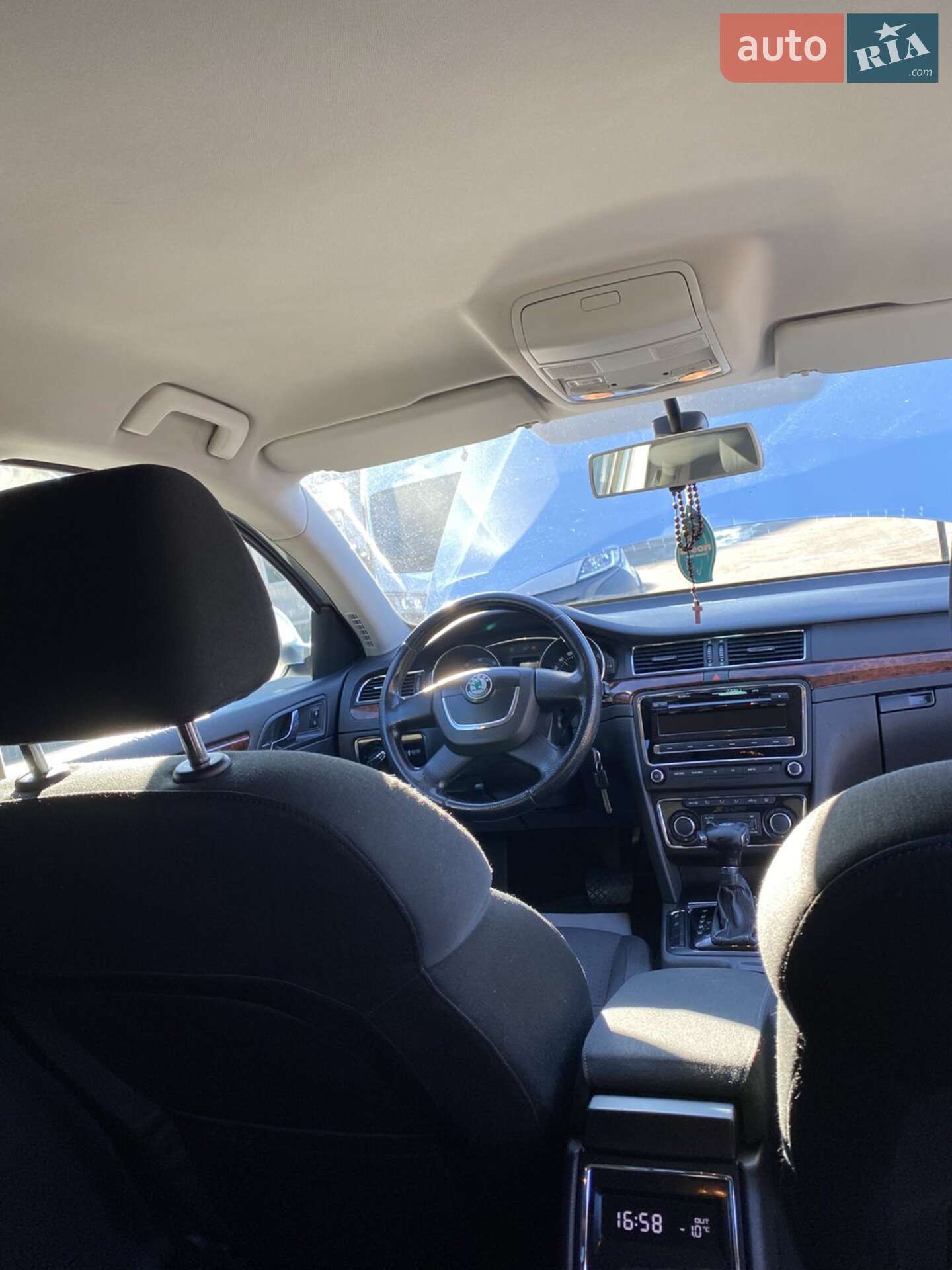 Skoda Superb 2010 VIN TMBAB43T5BB300247 фото оголошення 13 з 18