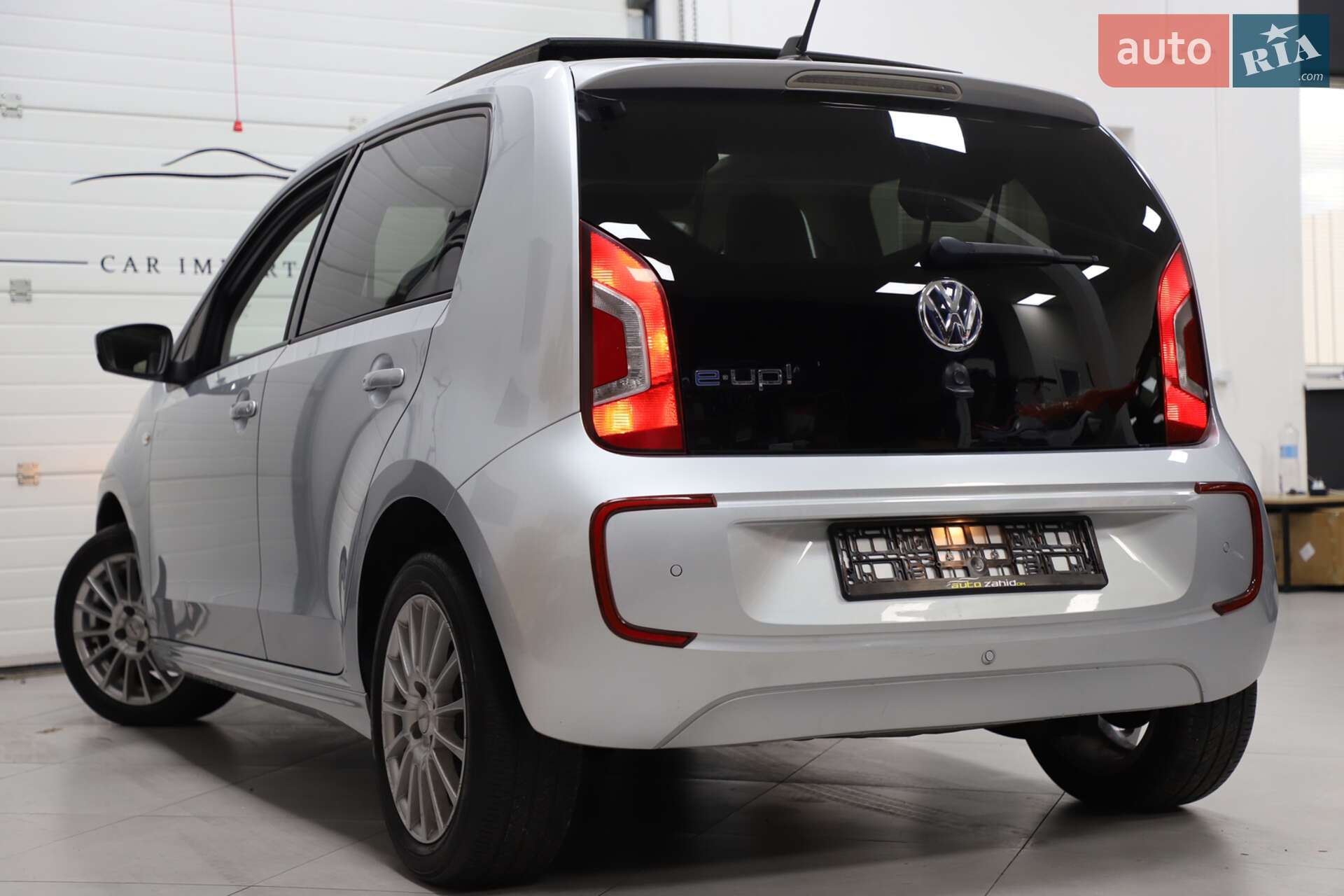Volkswagen e-Up 2013 VIN WVWZZZAAZED900525 фото оголошення 5 з 90
