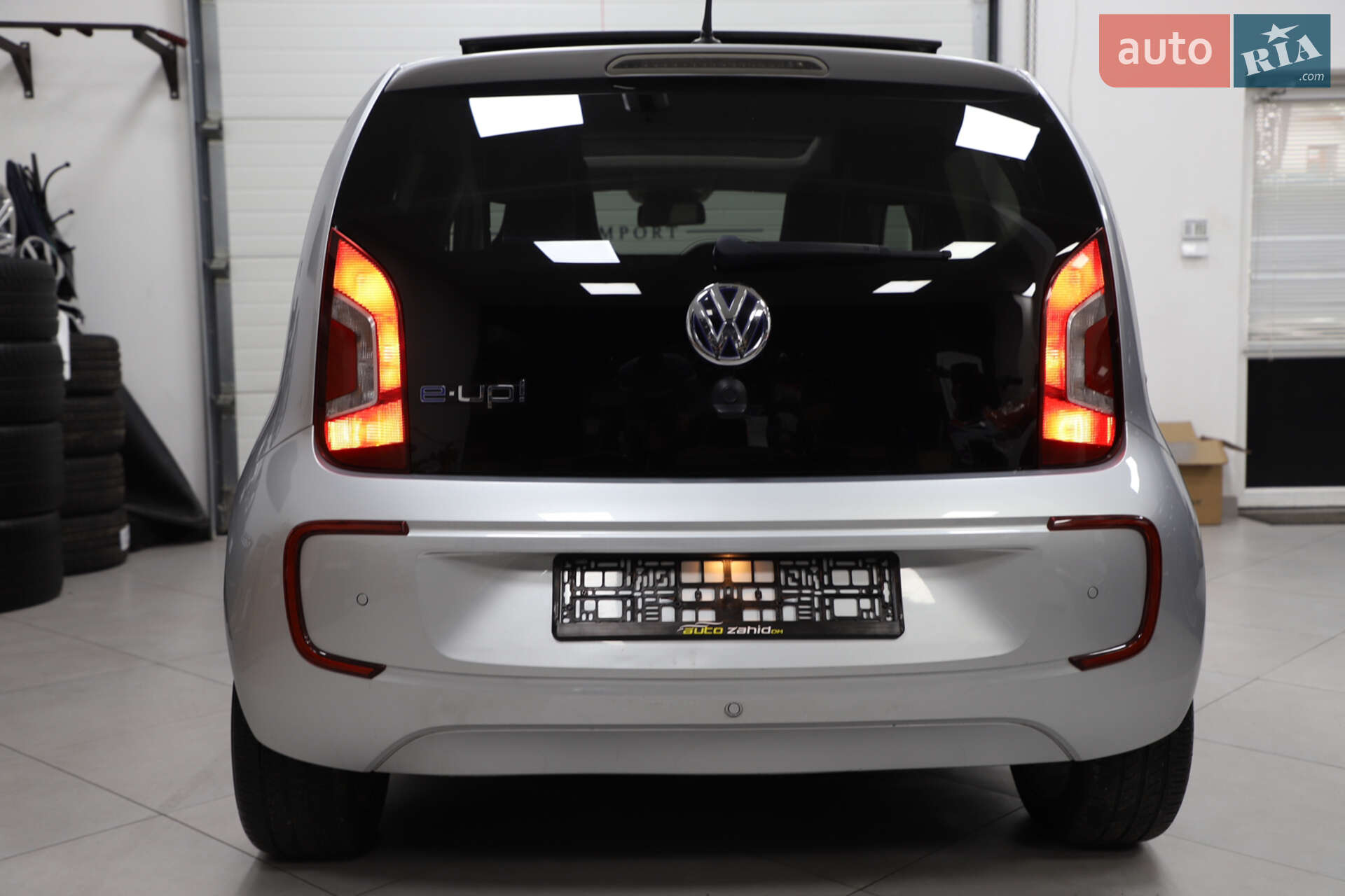 Volkswagen e-Up 2013 VIN WVWZZZAAZED900525 фото оголошення 9 з 90