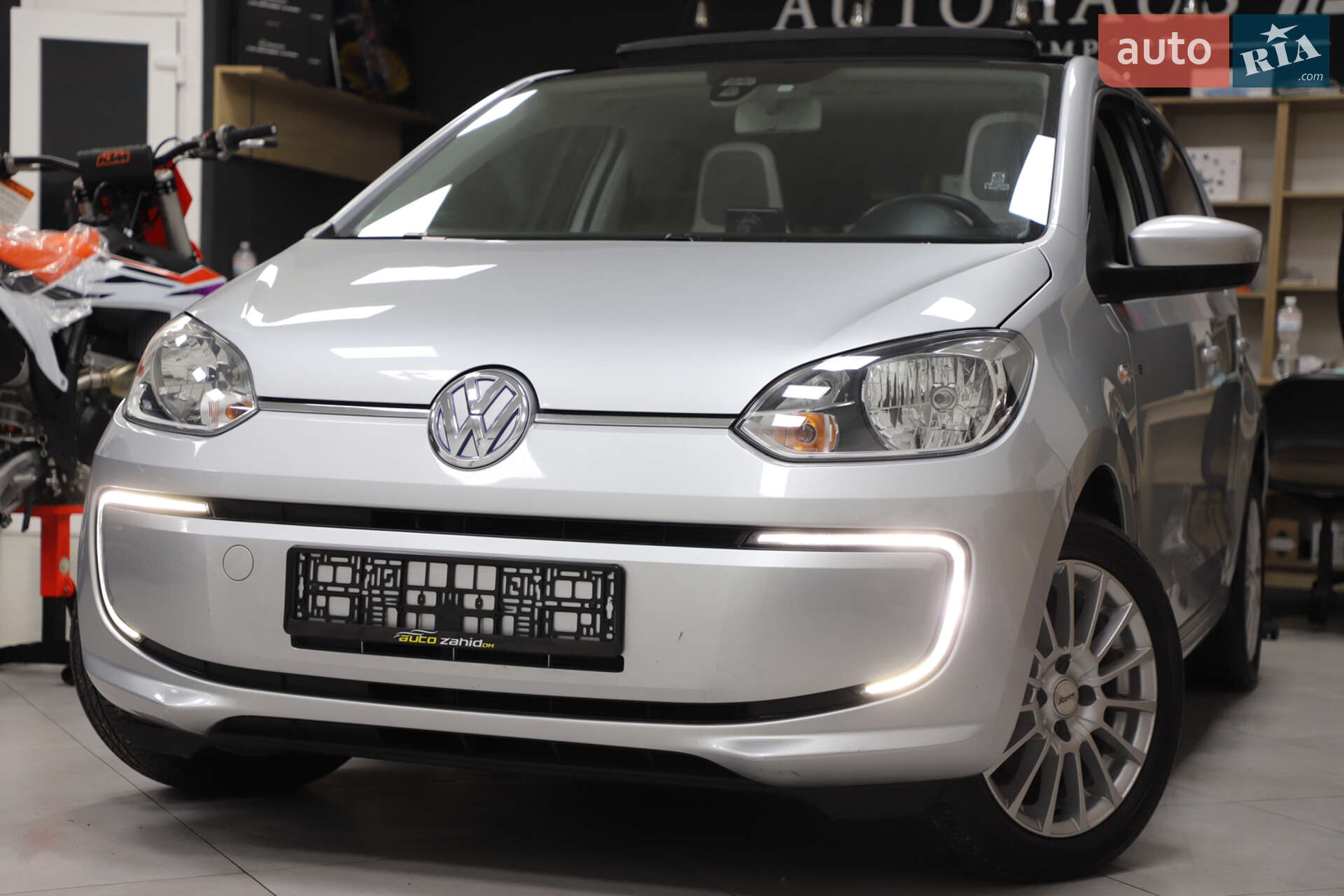Volkswagen e-Up 2013 VIN WVWZZZAAZED900525 фото оголошення 15 з 90