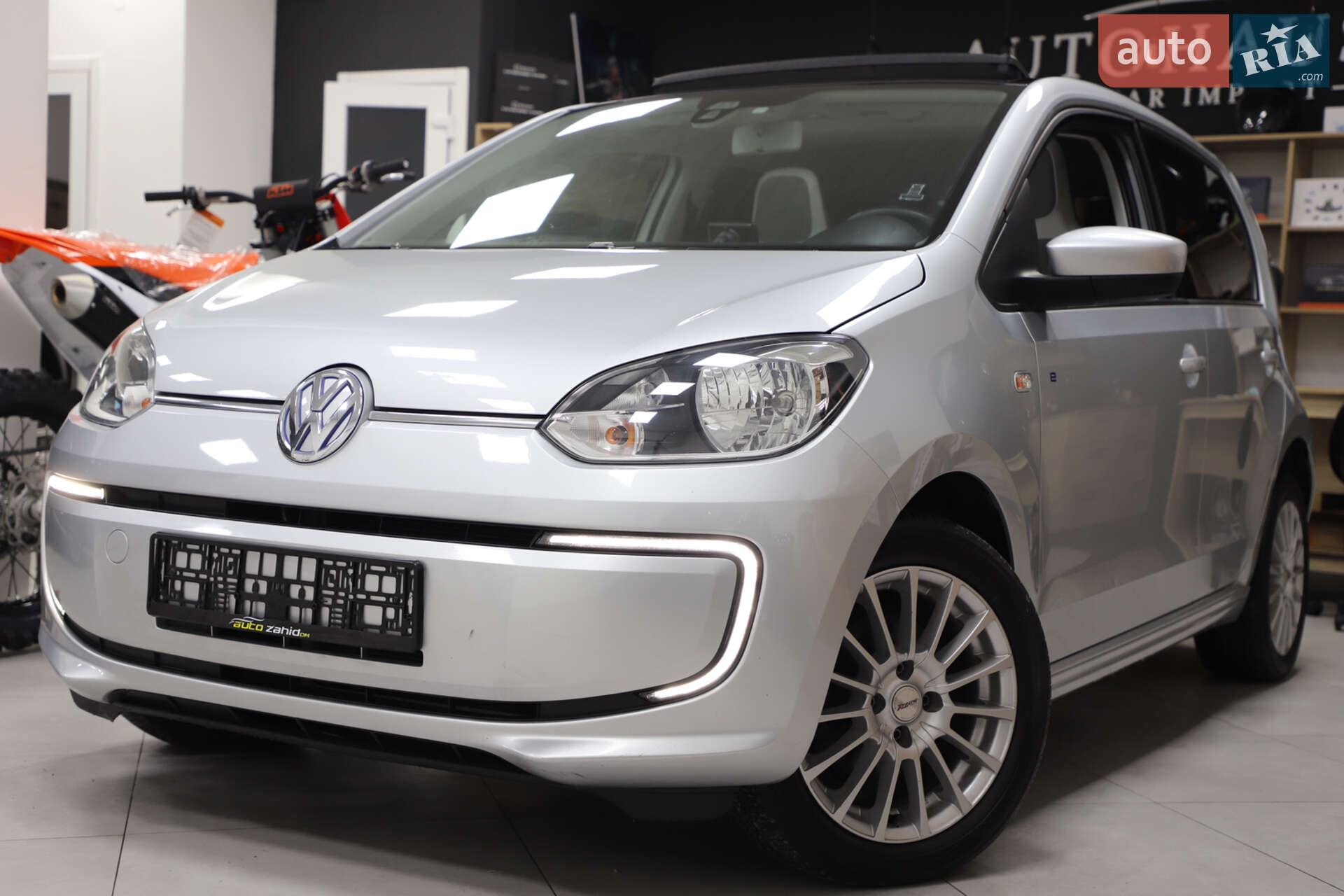 Volkswagen e-Up 2013 VIN WVWZZZAAZED900525 фото оголошення 16 з 90