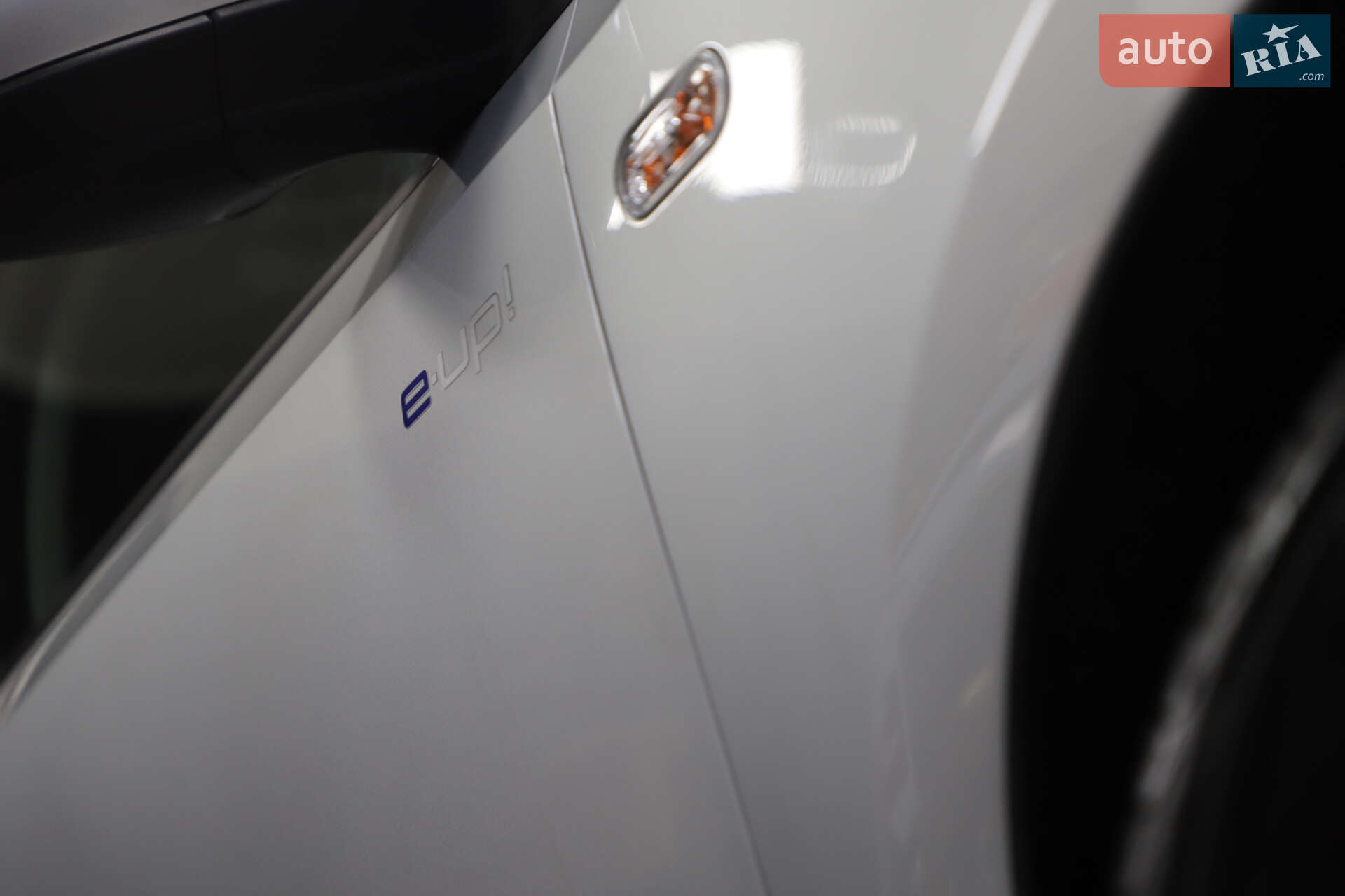Volkswagen e-Up 2013 VIN WVWZZZAAZED900525 фото оголошення 29 з 90