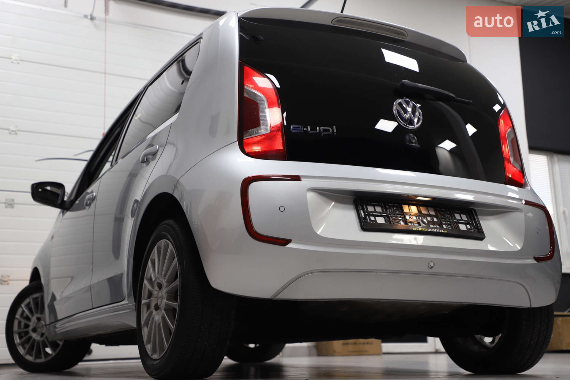 Volkswagen e-Up 2013 VIN WVWZZZAAZED900525 фото оголошення 48 з 90