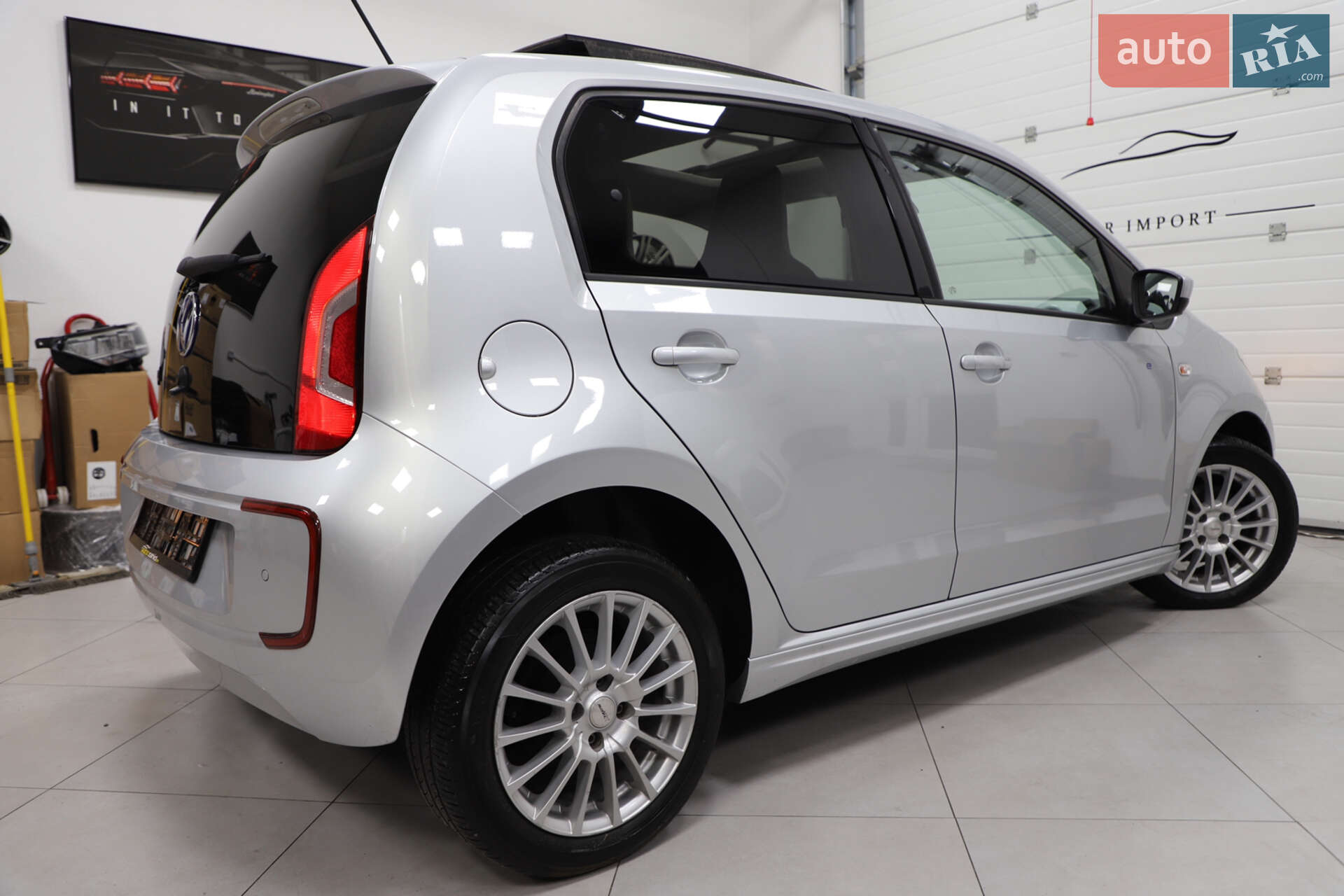 Volkswagen e-Up 2013 VIN WVWZZZAAZED900525 фото оголошення 52 з 90