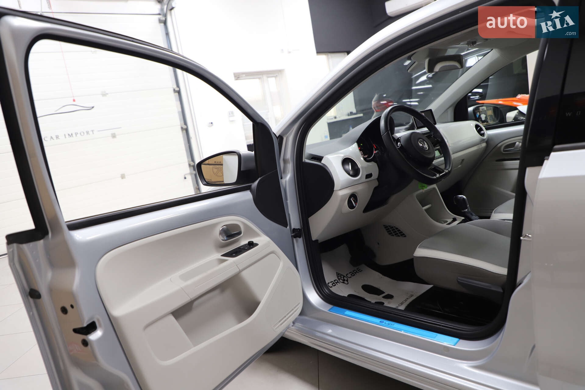 Volkswagen e-Up 2013 VIN WVWZZZAAZED900525 фото оголошення 56 з 90