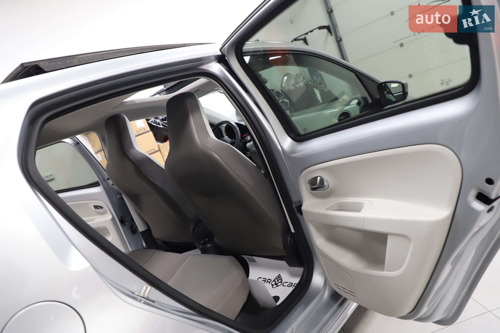 Volkswagen e-Up 2013 VIN WVWZZZAAZED900525 фото оголошення 78 з 90