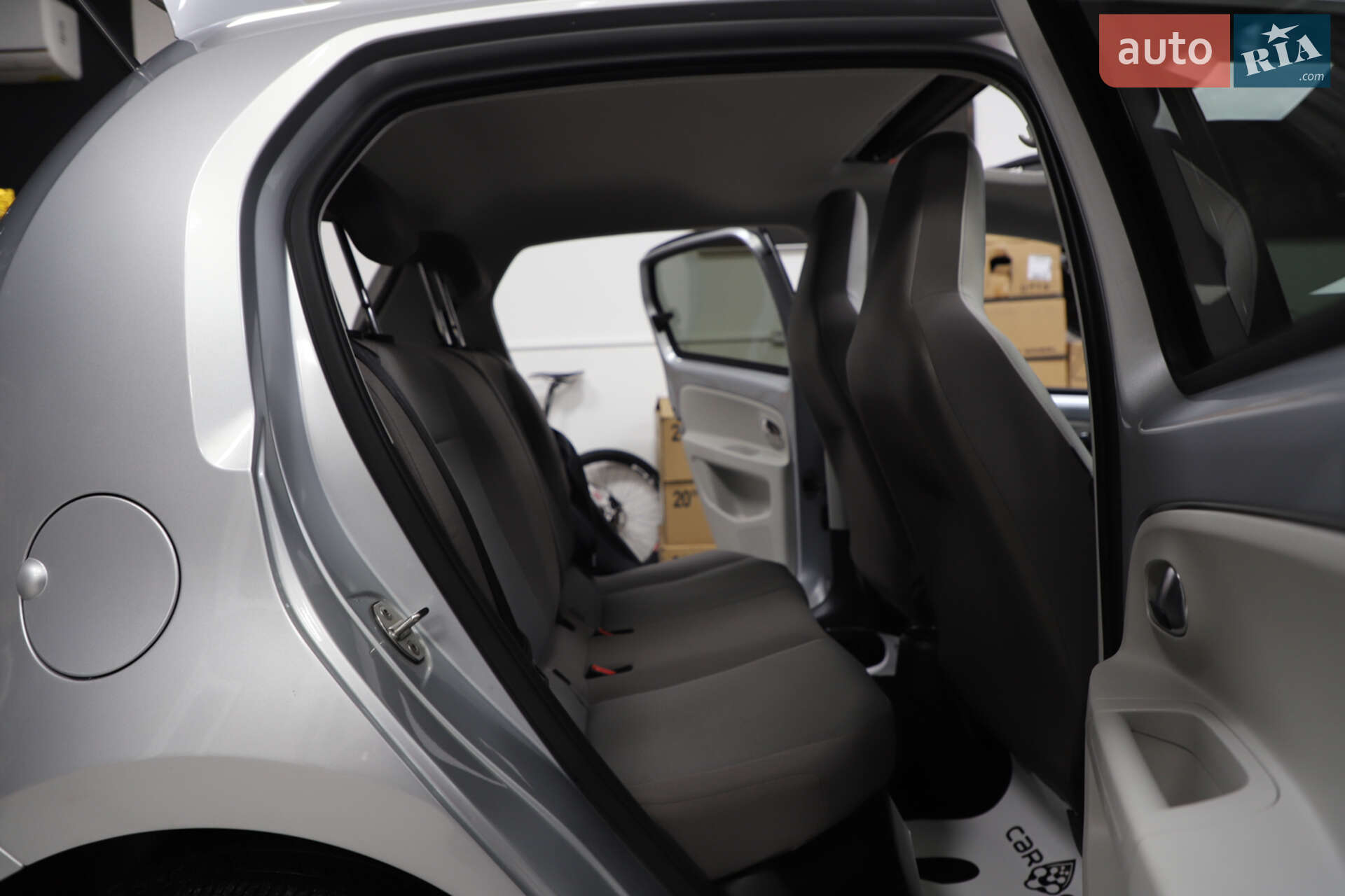 Volkswagen e-Up 2013 VIN WVWZZZAAZED900525 фото оголошення 79 з 90