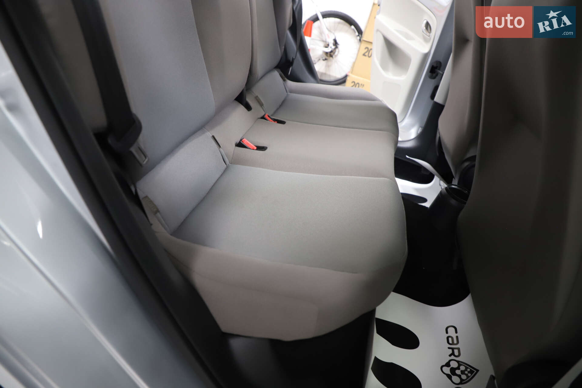 Volkswagen e-Up 2013 VIN WVWZZZAAZED900525 фото оголошення 80 з 90