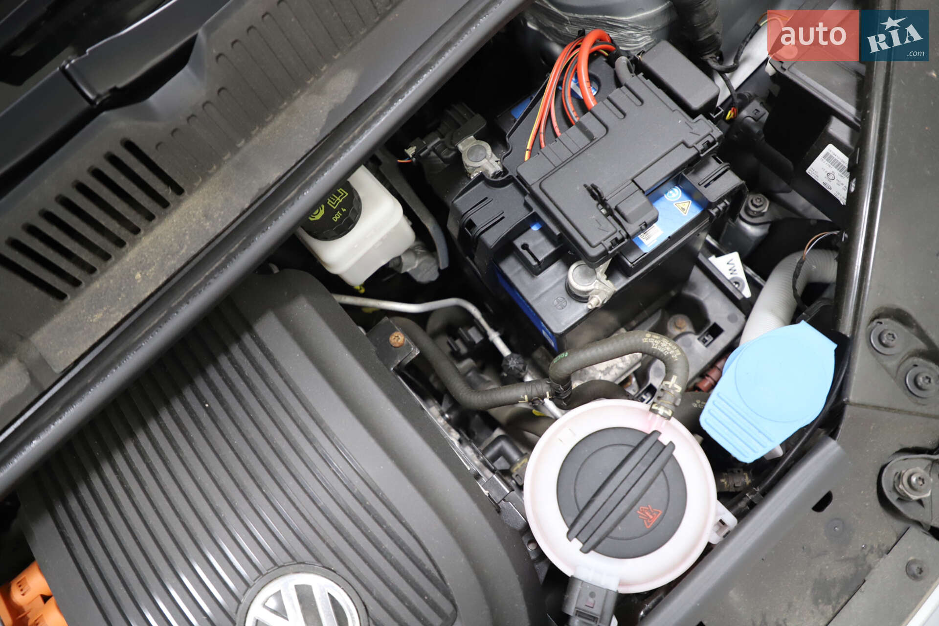 Volkswagen e-Up 2013 VIN WVWZZZAAZED900525 фото оголошення 86 з 90
