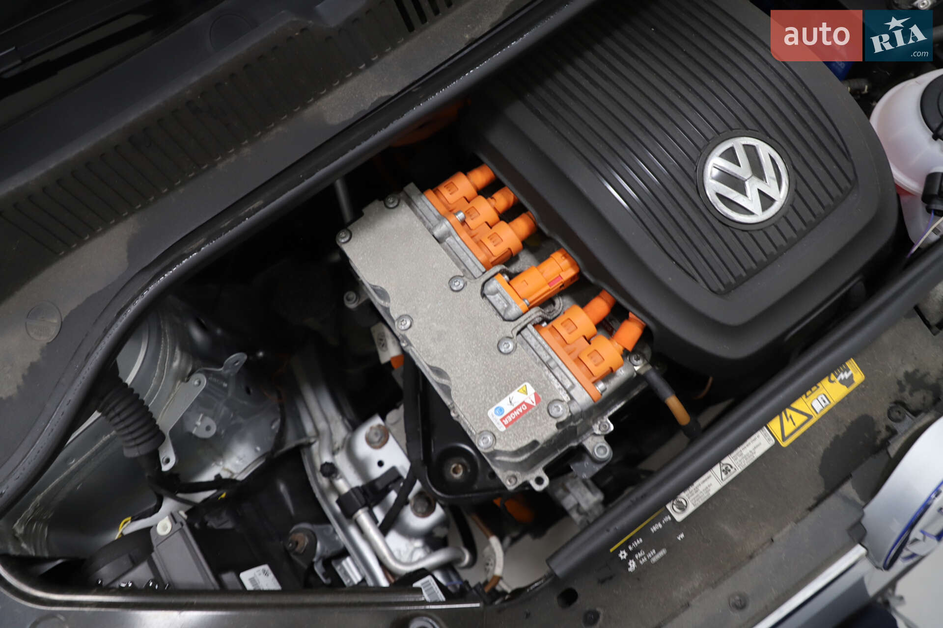 Volkswagen e-Up 2013 VIN WVWZZZAAZED900525 фото оголошення 88 з 90
