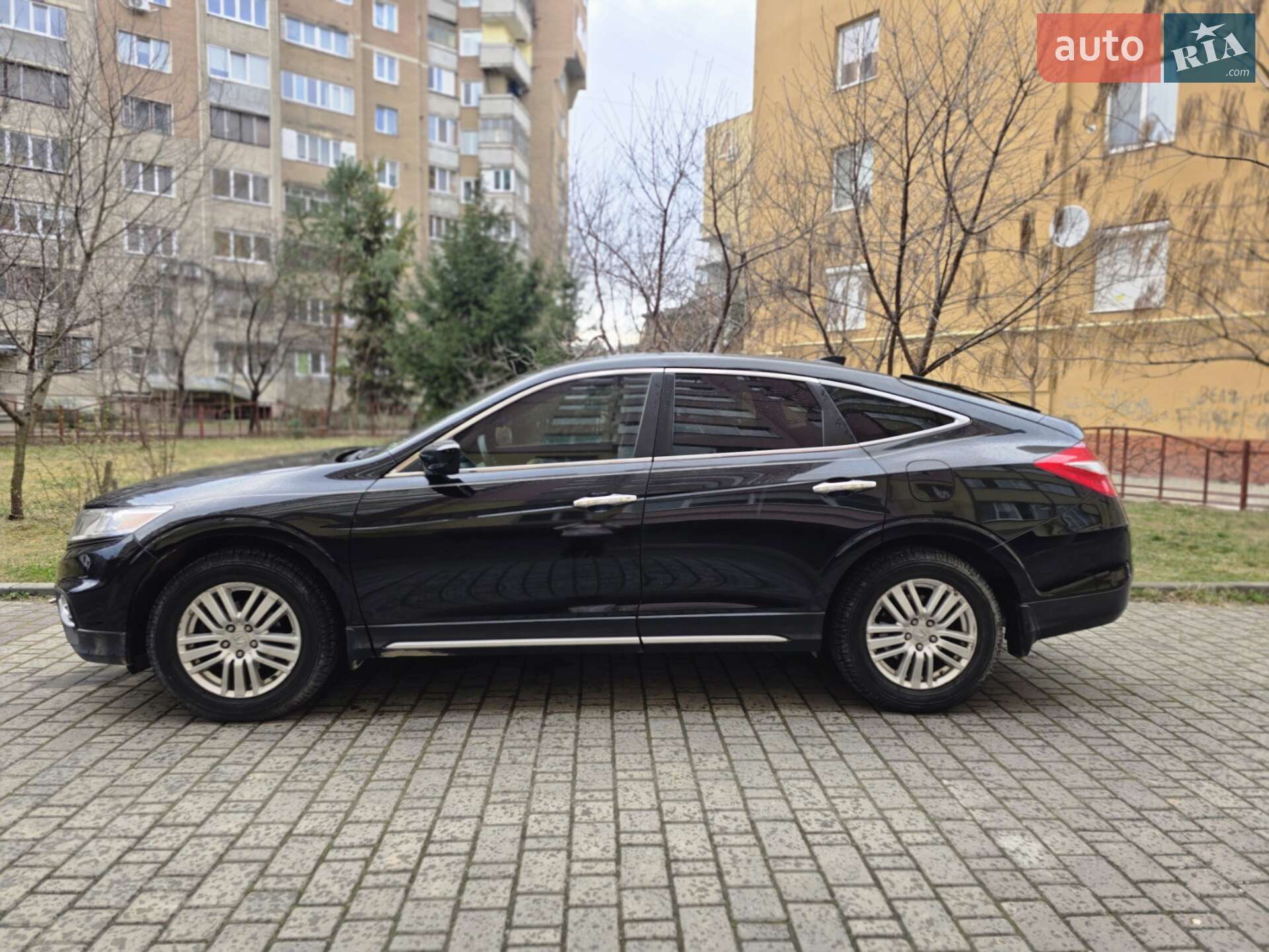 Honda Crosstour 2012 VIN 5J6TF3H3XDL000842 фото оголошення 3 з 9