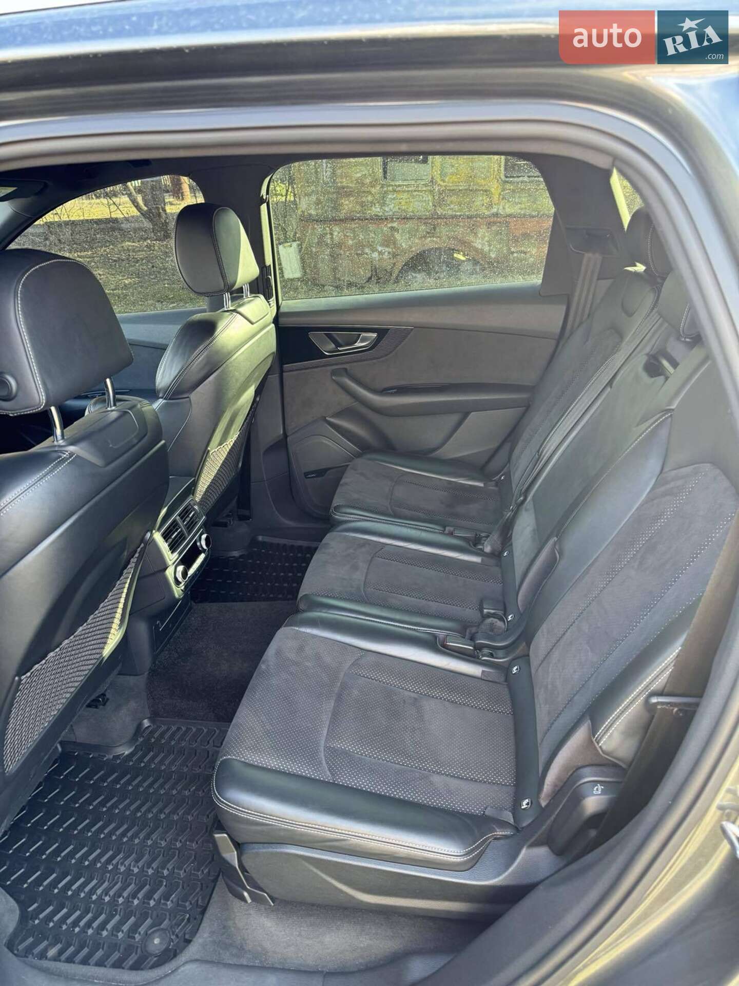 Audi Q7 2015 VIN WAUZZZ4MXGD018410 фото оголошення 6 з 25
