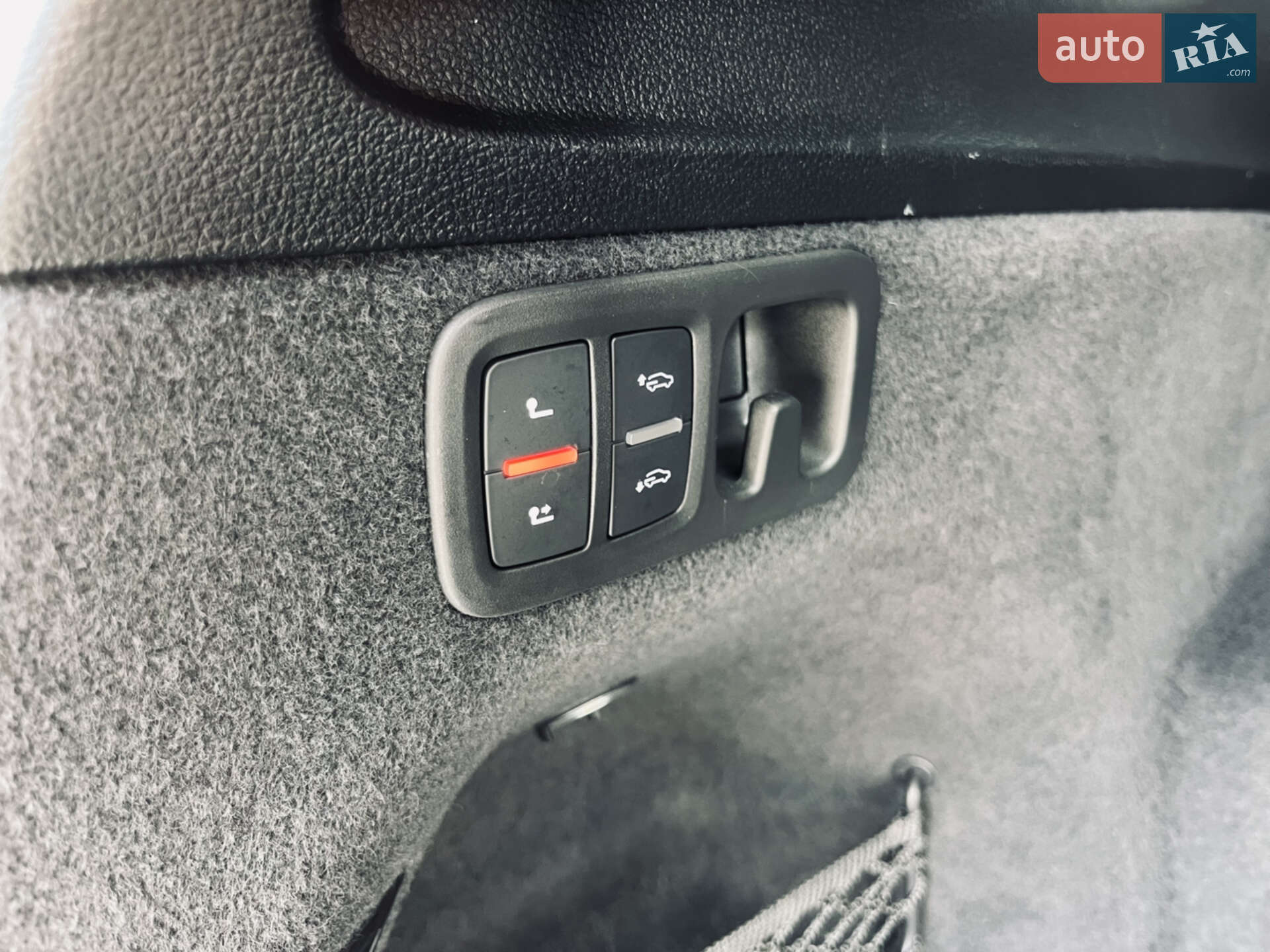 Audi SQ7 2020 VIN WAUZZZ4M9MD009564 фото оголошення 55 з 97