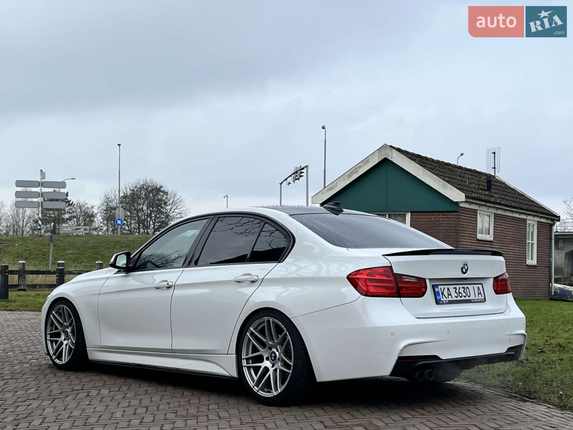 BMW 3 Series 2014 VIN WBA3A5C52EP603252 фото оголошення 13 з 27