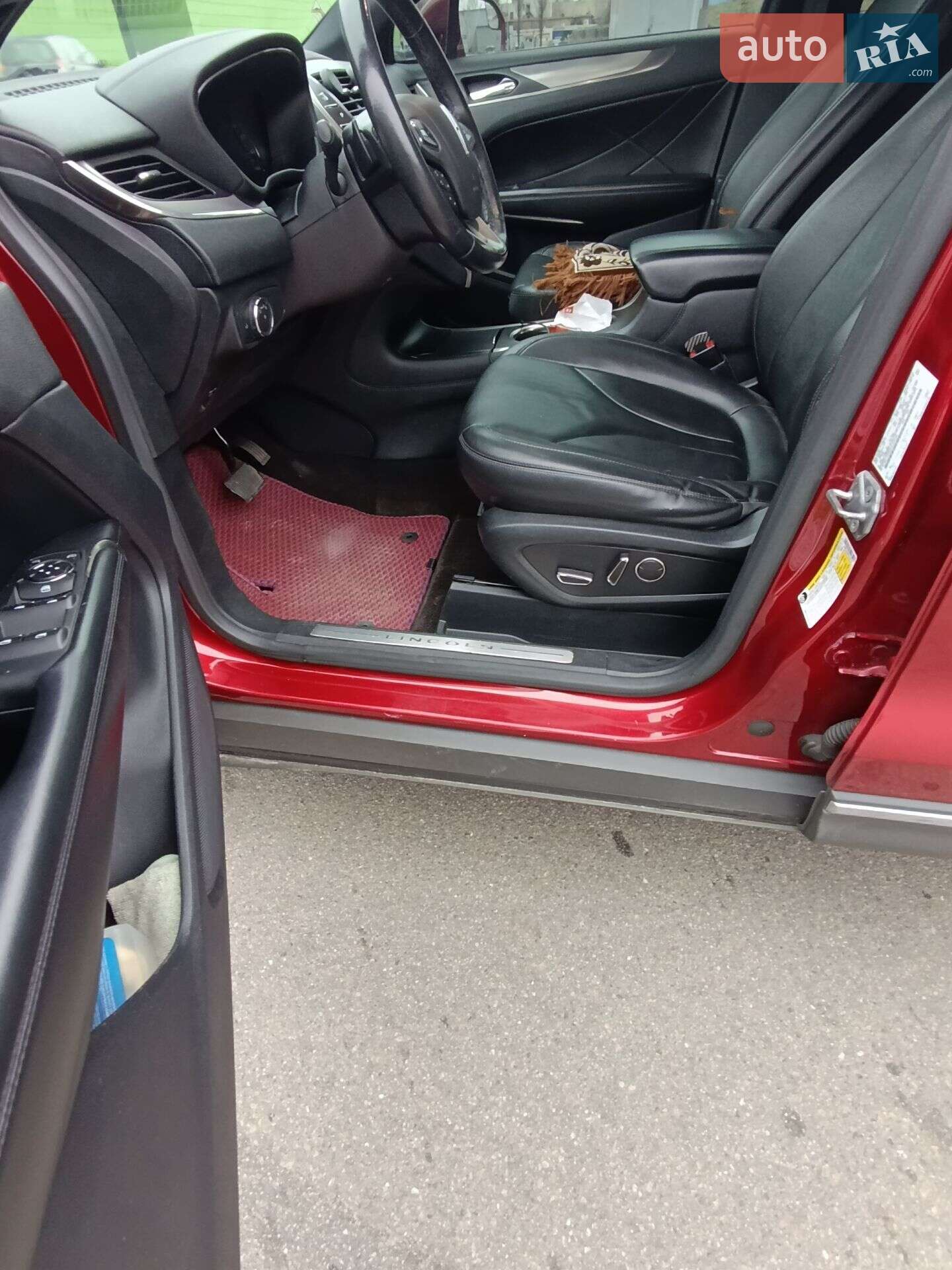 Lincoln MKC 2015 VIN 5LMCJ1D90GUJ03729 фото оголошення 3 з 5