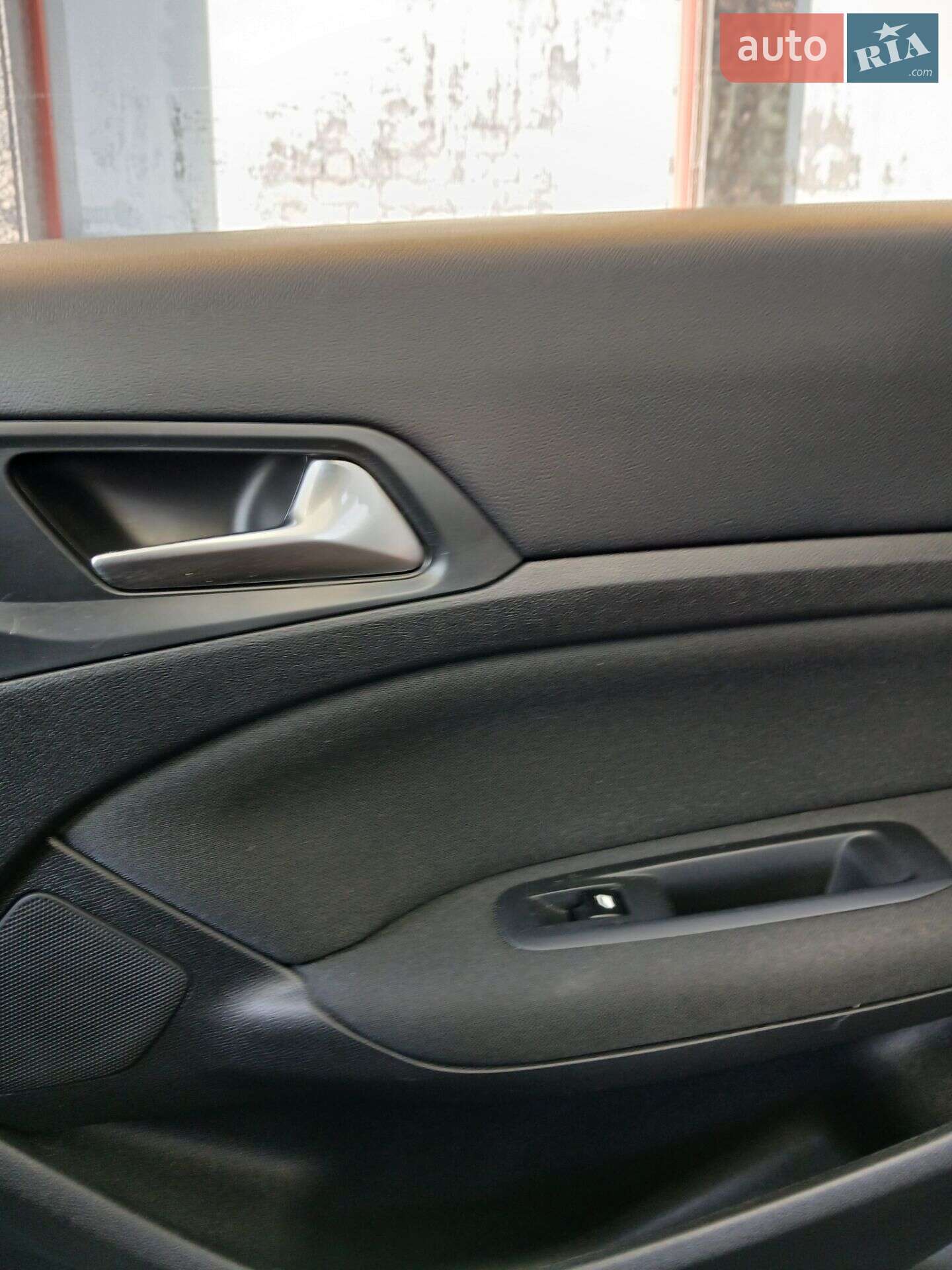 Peugeot 308 2015 VIN VF3LCBHZHFS267120 фото оголошення 26 з 27