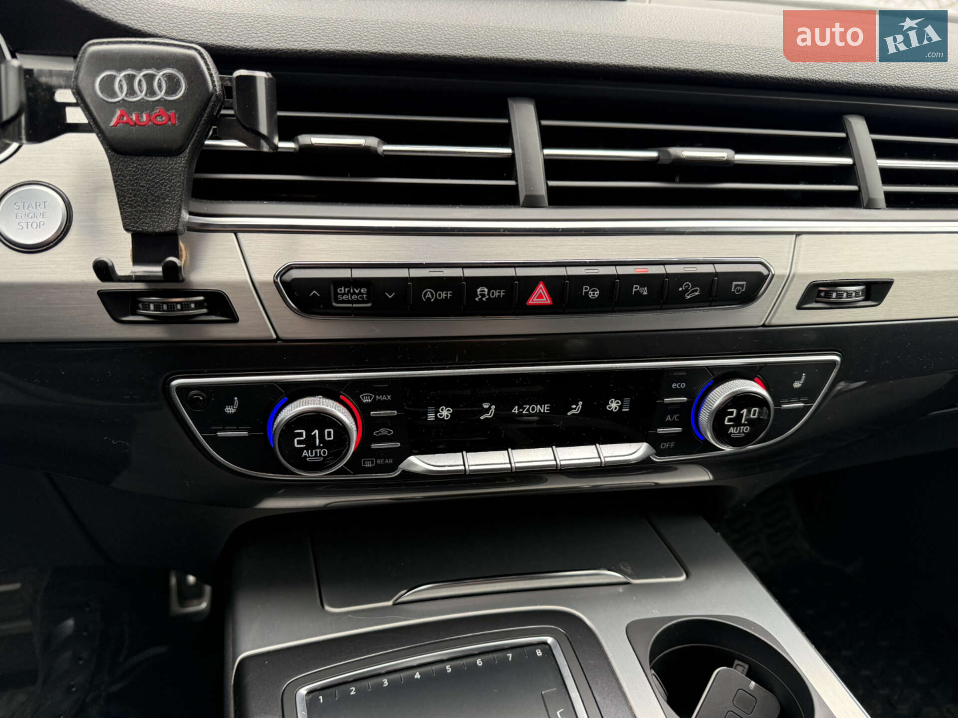 Audi Q7 2018 VIN WAUZZZ4M1KD015601 фото оголошення 23 з 43