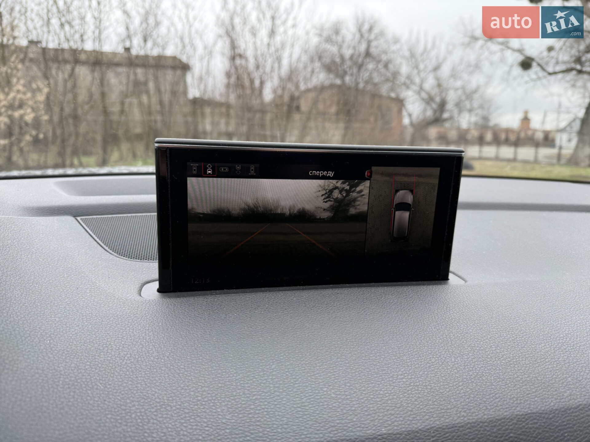Audi Q7 2018 VIN WAUZZZ4M1KD015601 фото оголошення 25 з 43