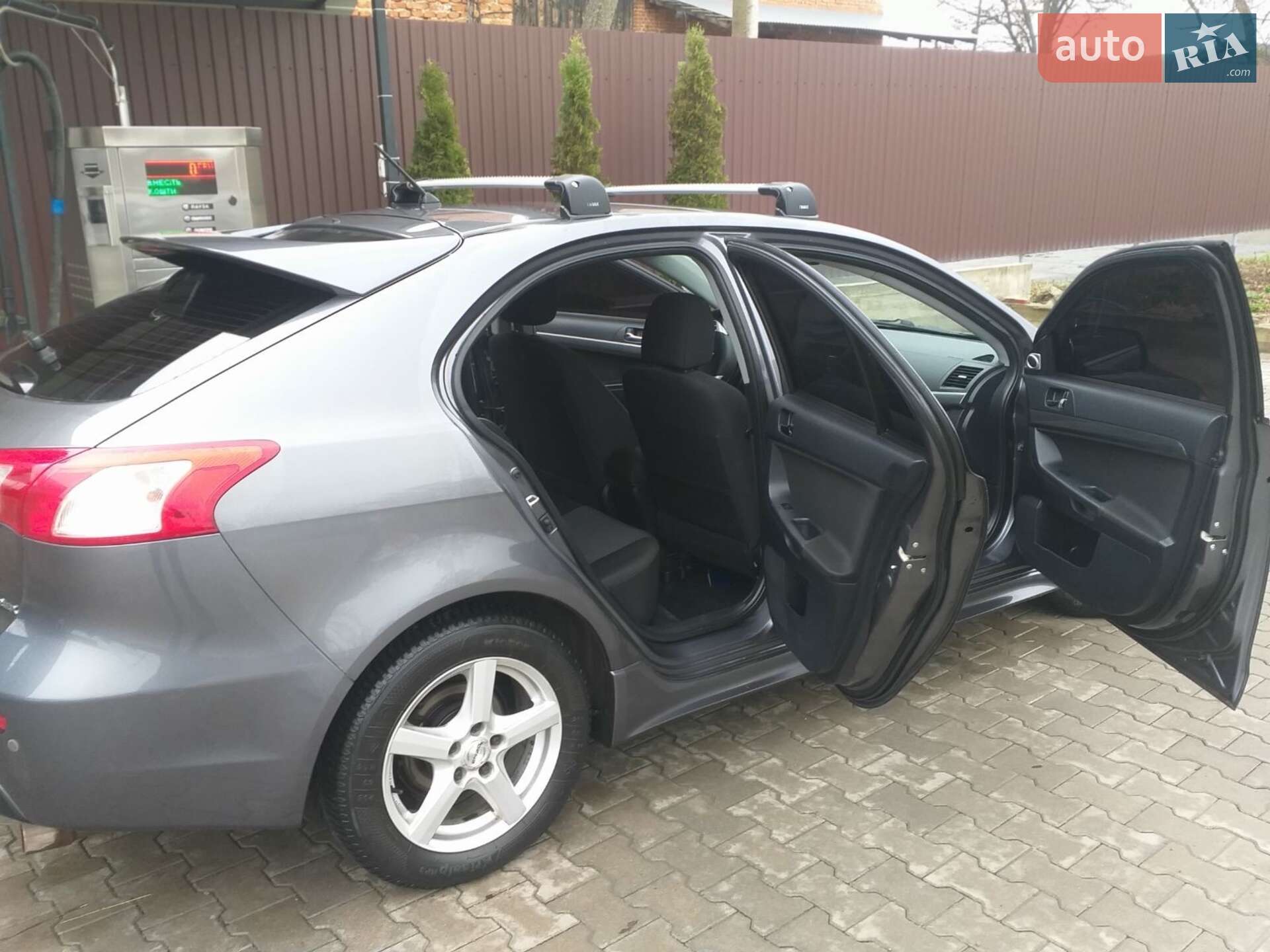 Mitsubishi Lancer 2008 VIN JMBLTCX3A9U001720 фото оголошення 4 з 15